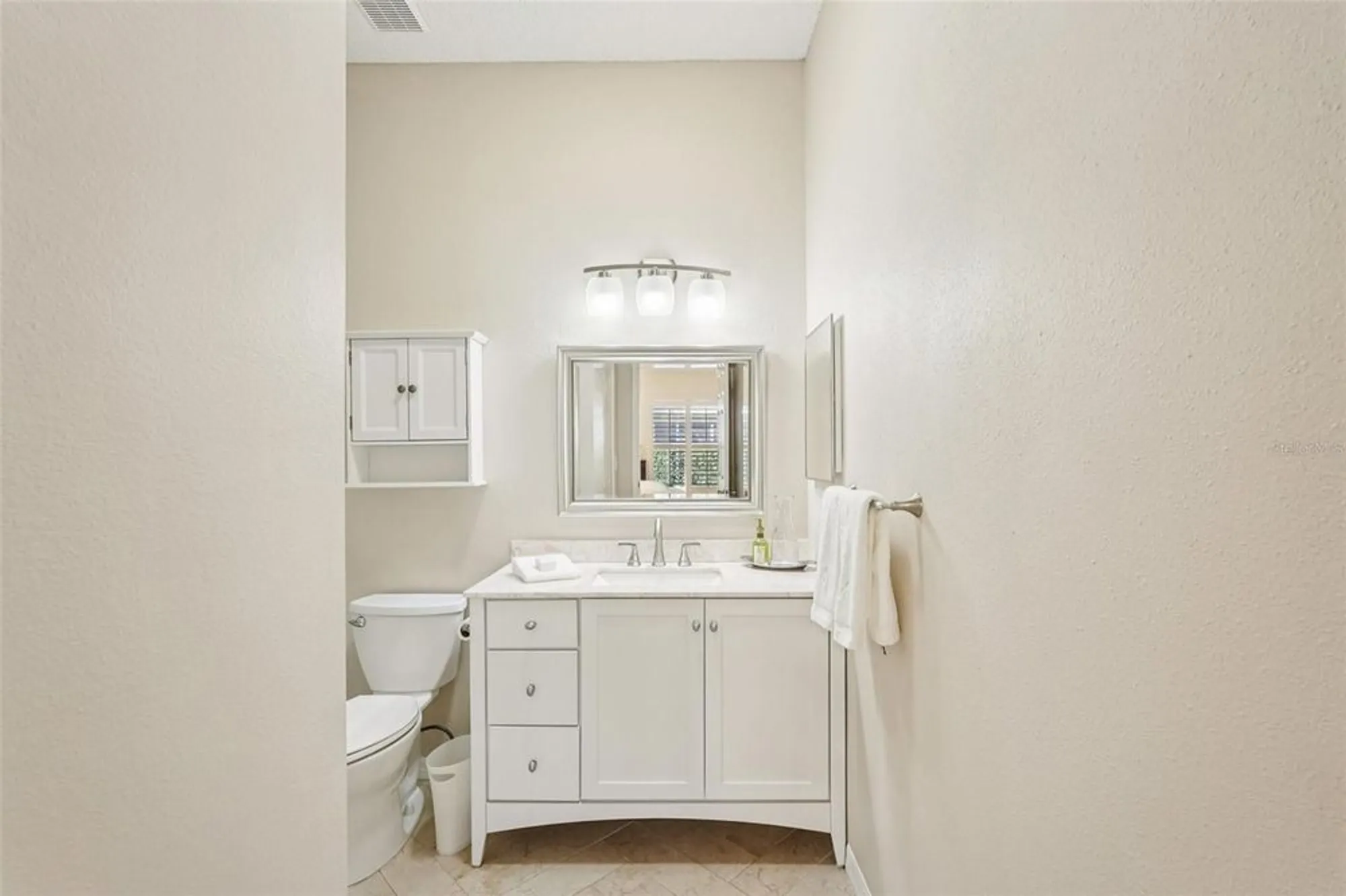Property Slideshow image 17 of 57 | 2433 new haven cir, Sun City Center, FL, 33573