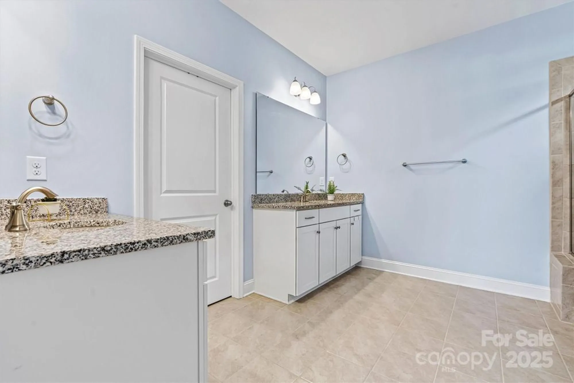 Property Slideshow image 26 of 45 | 3678 norman view dr, Sherrills Ford, NC, 28673