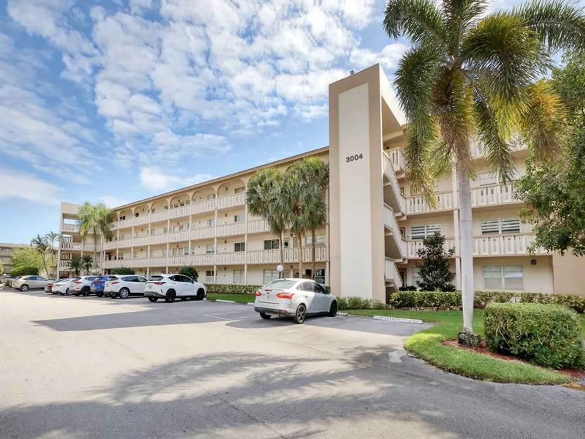 Property Slideshow image 28 of 31 | 3004 portofino isle b2, Coconut Creek, FL, 33066