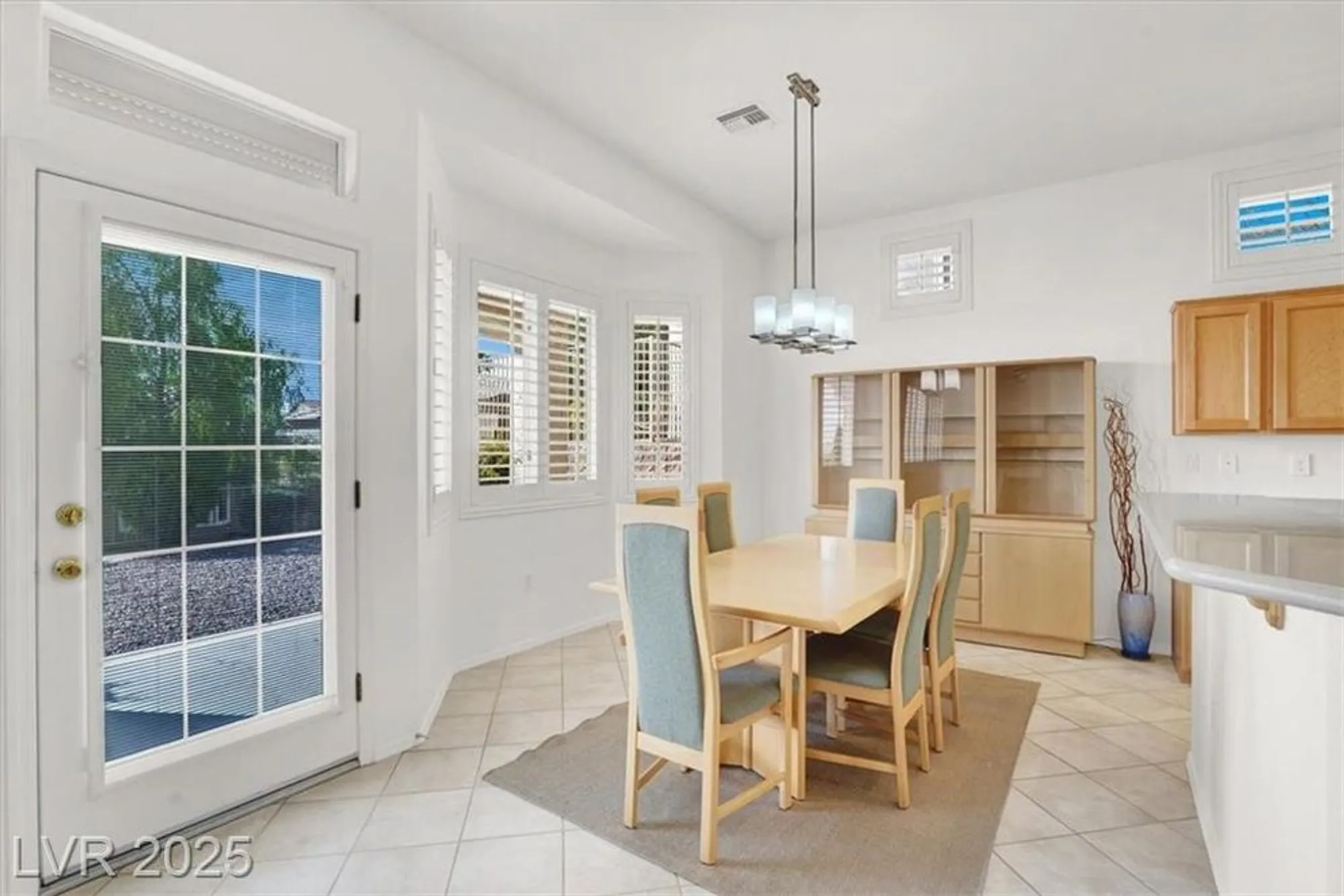 Property Slideshow image 14 of 41 | 10713 brinkwood ave, Las Vegas, NV, 89134