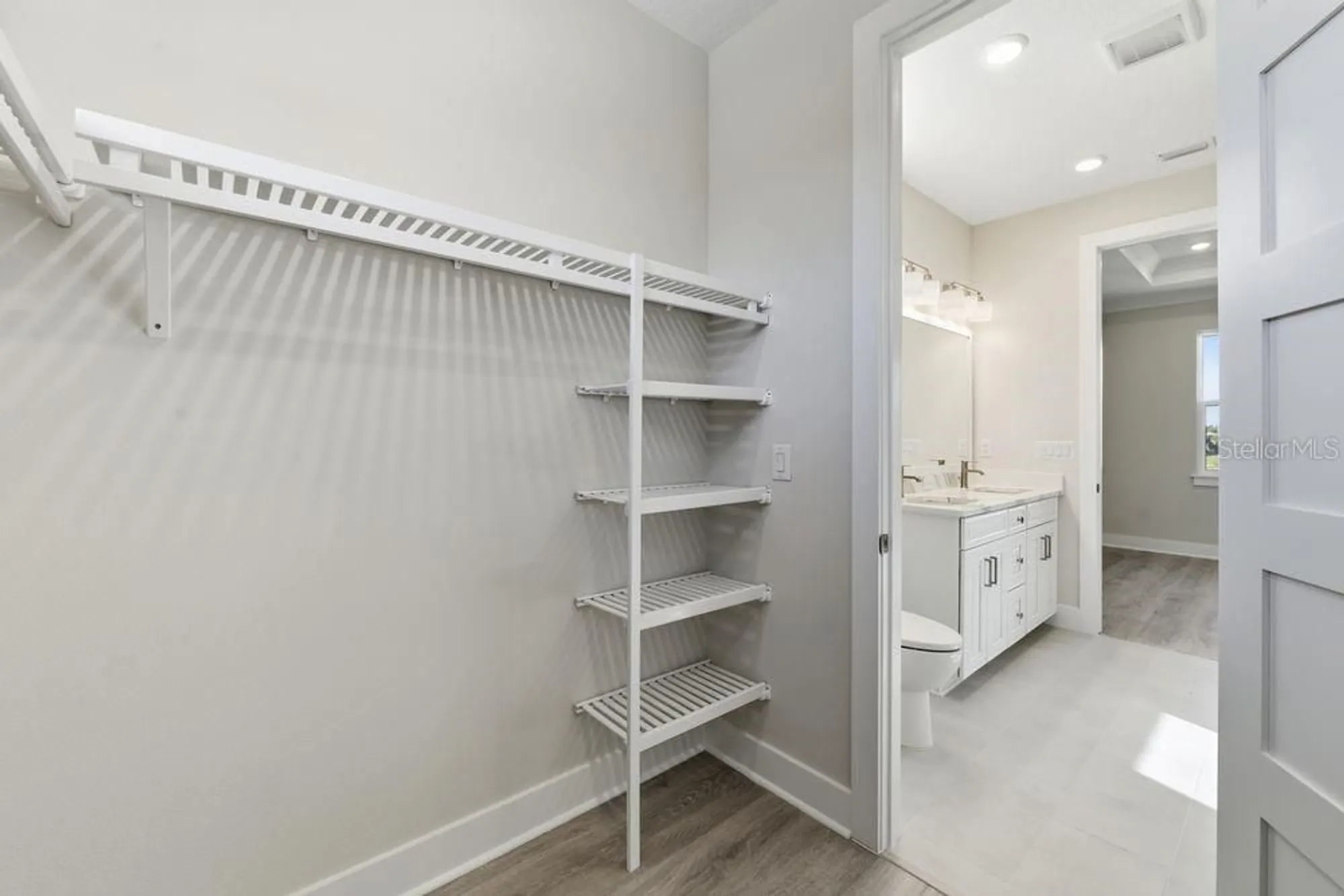Property Slideshow image 12 of 55 | 4052 santa caterina blvd # 10101, Bradenton, FL, 34211