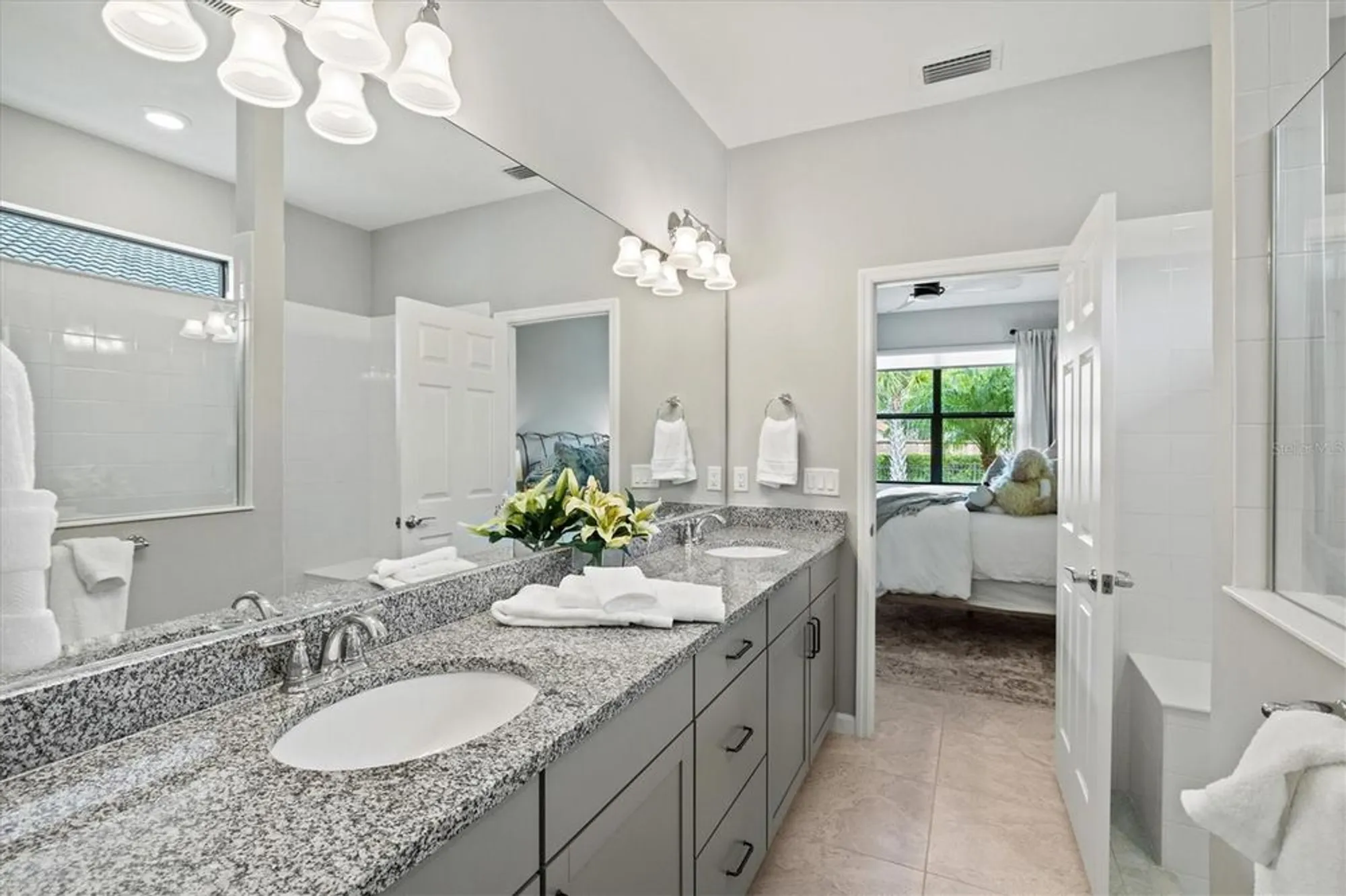 Property Slideshow image 19 of 80 | 16710 ellsworth ave, Bradenton, FL, 34202