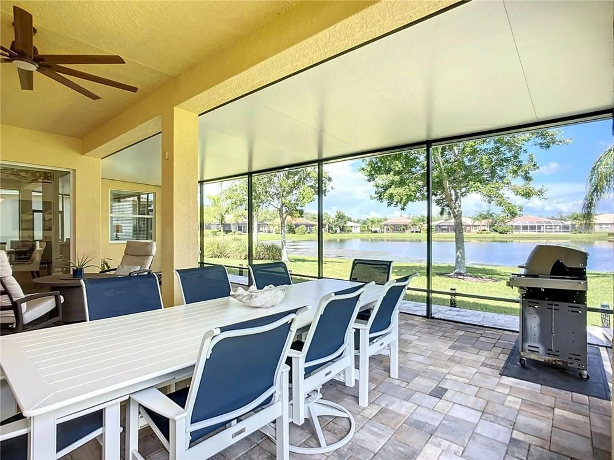 Property Slideshow image 48 of 74 | 16244 diamond bay dr, Wimauma, FL, 33598