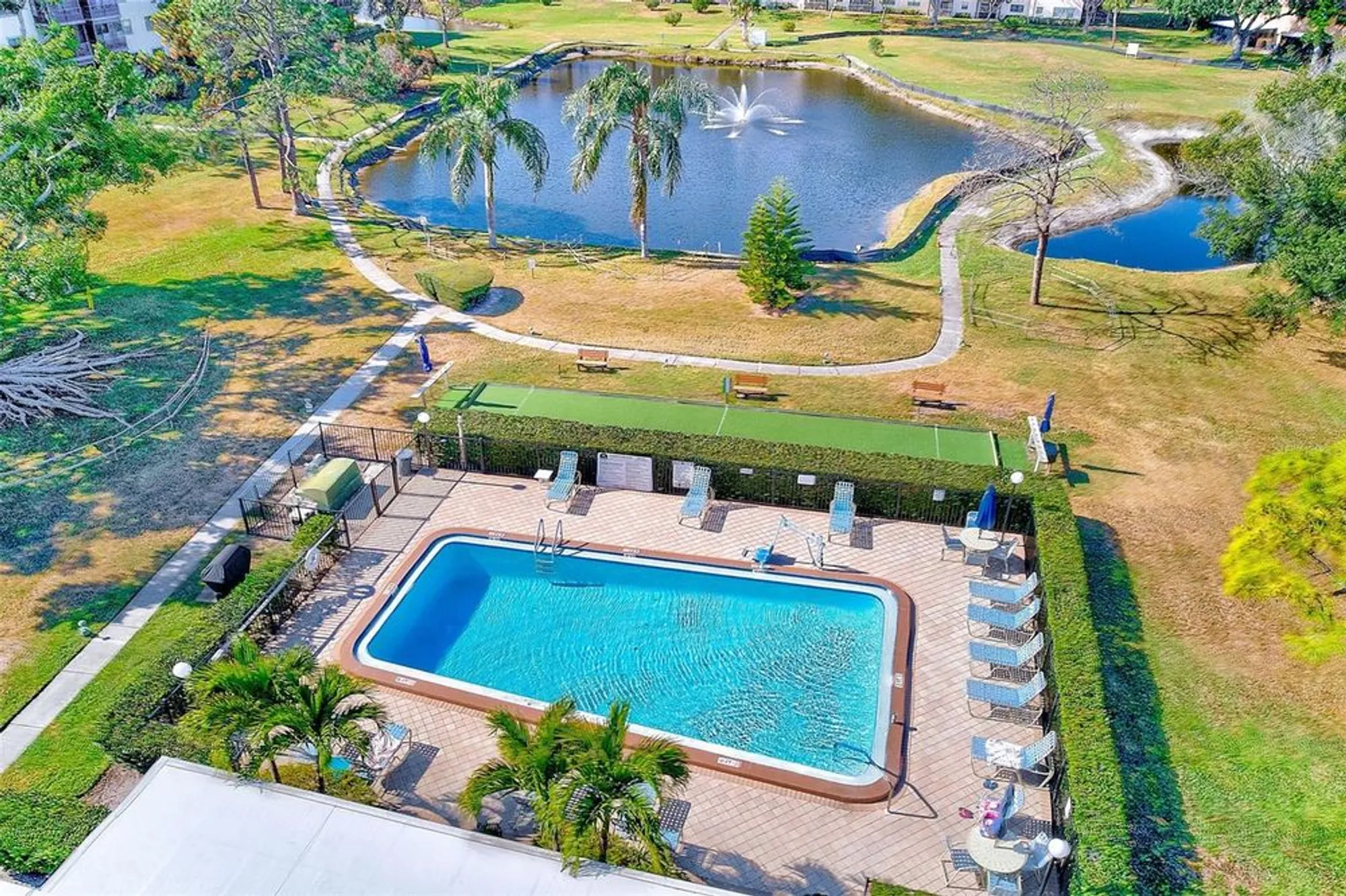 Property Slideshow image 31 of 44 | 6070 80th st n unit 415, St Petersburg, FL, 33709