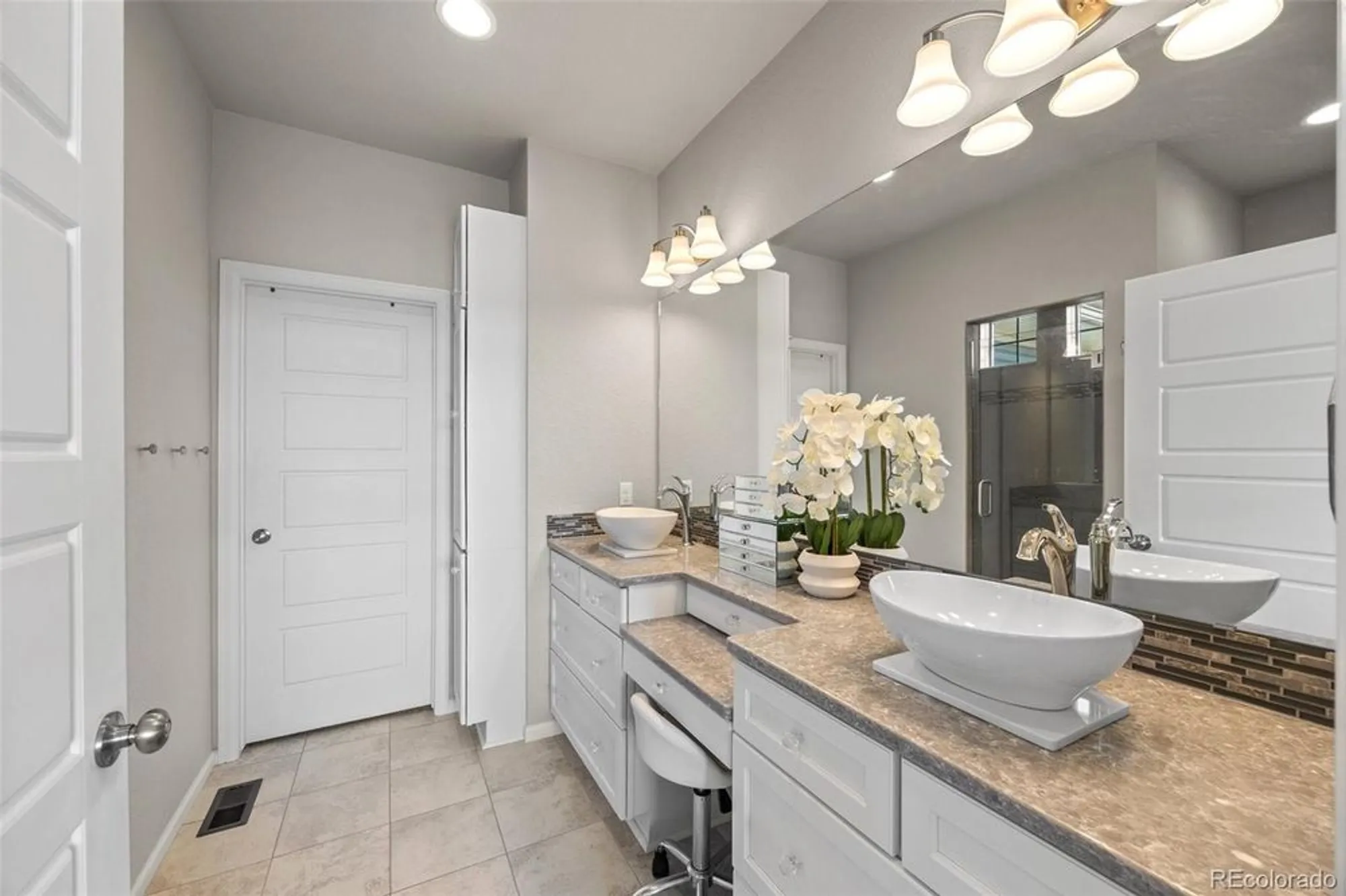 Property Slideshow image 17 of 49 | 20162 e 53rd pl, Denver, CO, 80249
