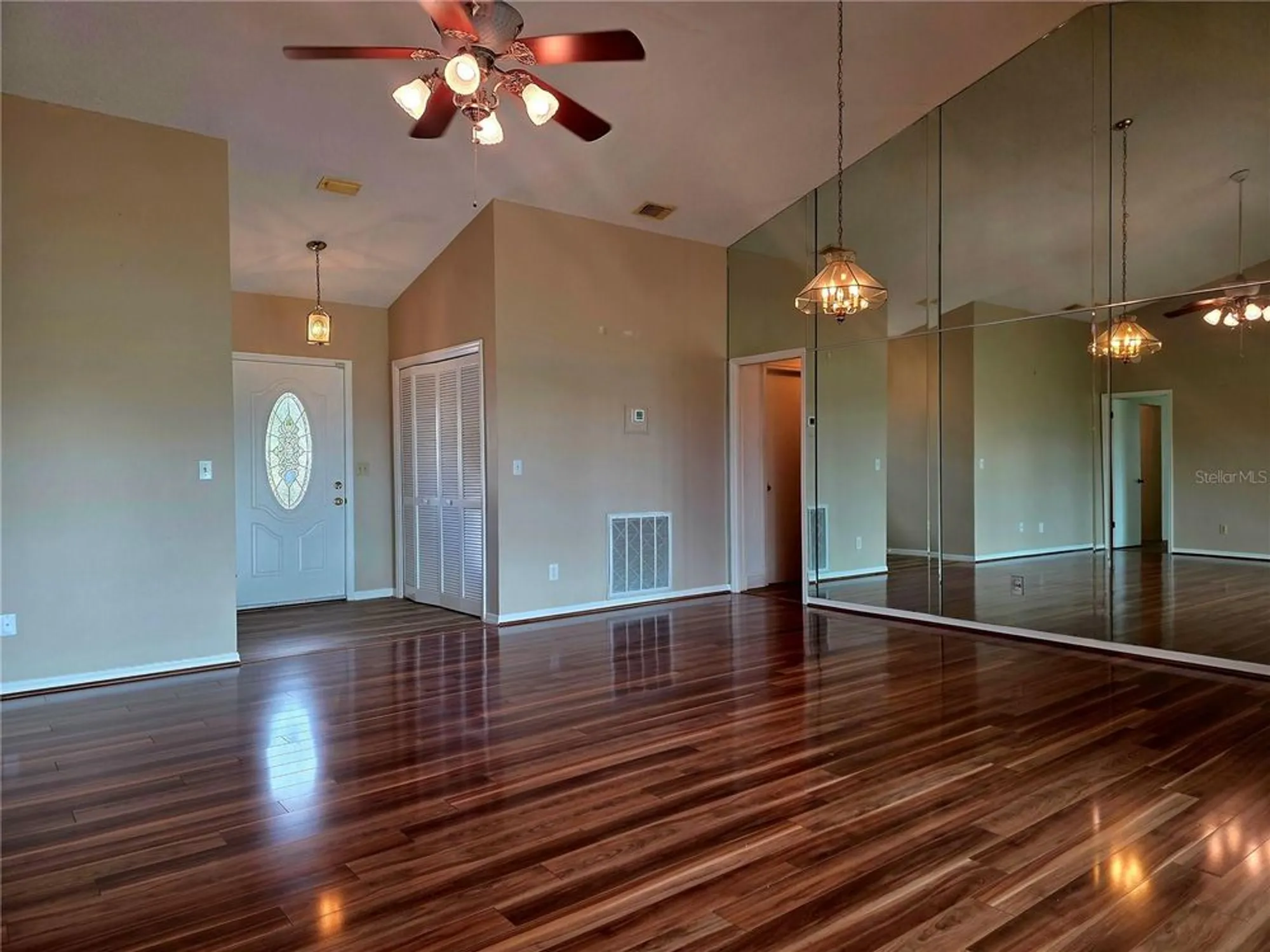 Property Slideshow image 4 of 34 | 1936 new bedford dr, Sun City Center, FL, 33573