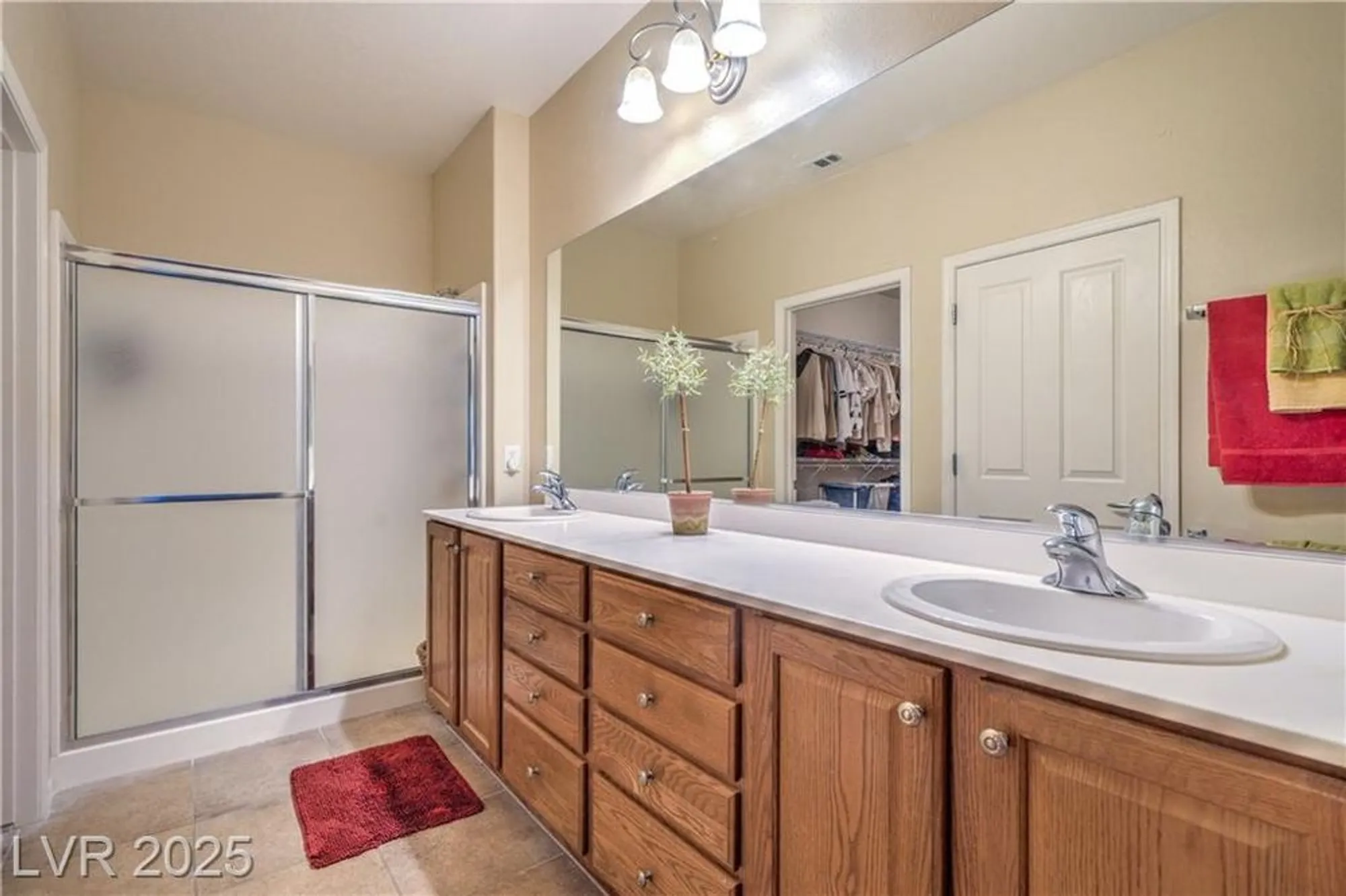 Property Slideshow image 20 of 62 | 2467 moonlight valley ave, Henderson, NV, 89044