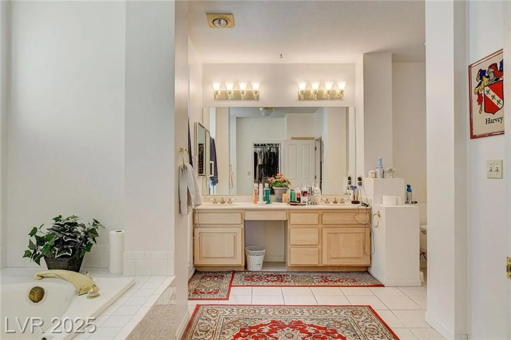 Property Slideshow image 32 of 63 | 352 mill hollow rd, Las Vegas, NV, 89107