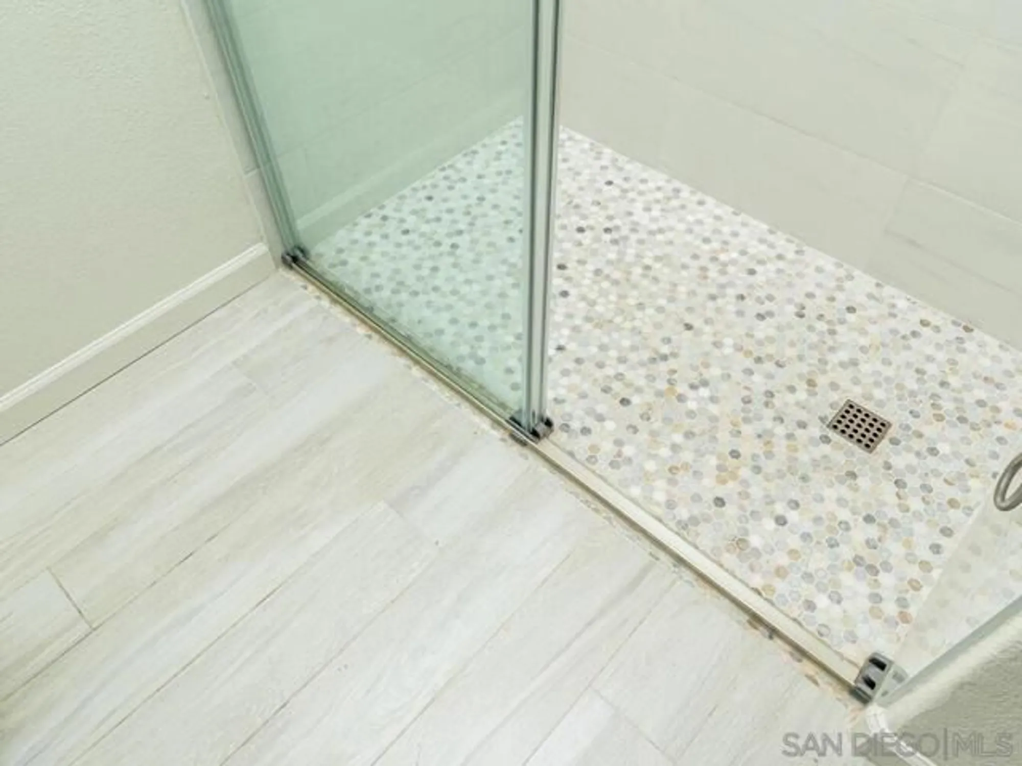 Property Slideshow image 23 of 32 | 4671 barcelona way, Oceanside, CA, 92056