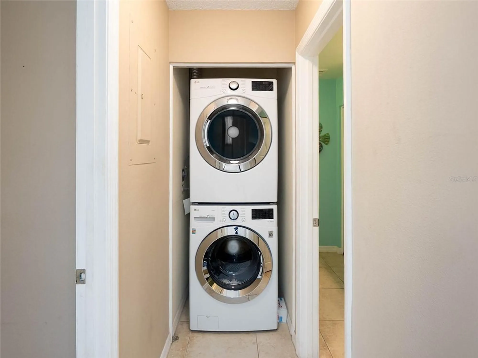 Property Slideshow image 16 of 35 | 1554 tallywood dr # 7127, Sarasota, FL, 34237