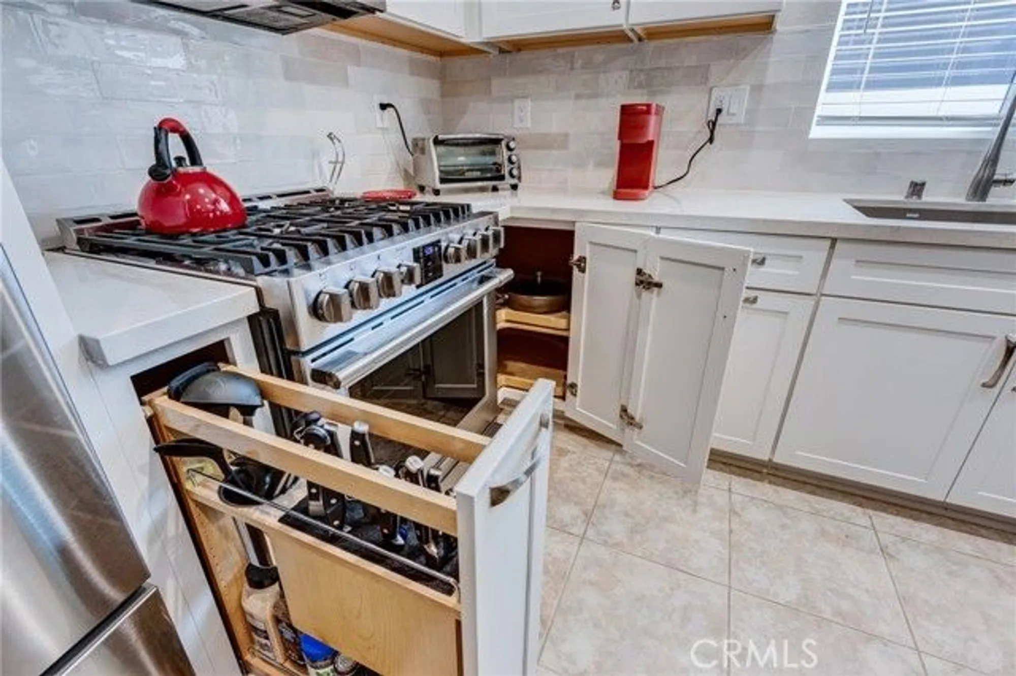 Property Slideshow image 13 of 75 | 28174 glenside ct, Menifee, CA, 92584