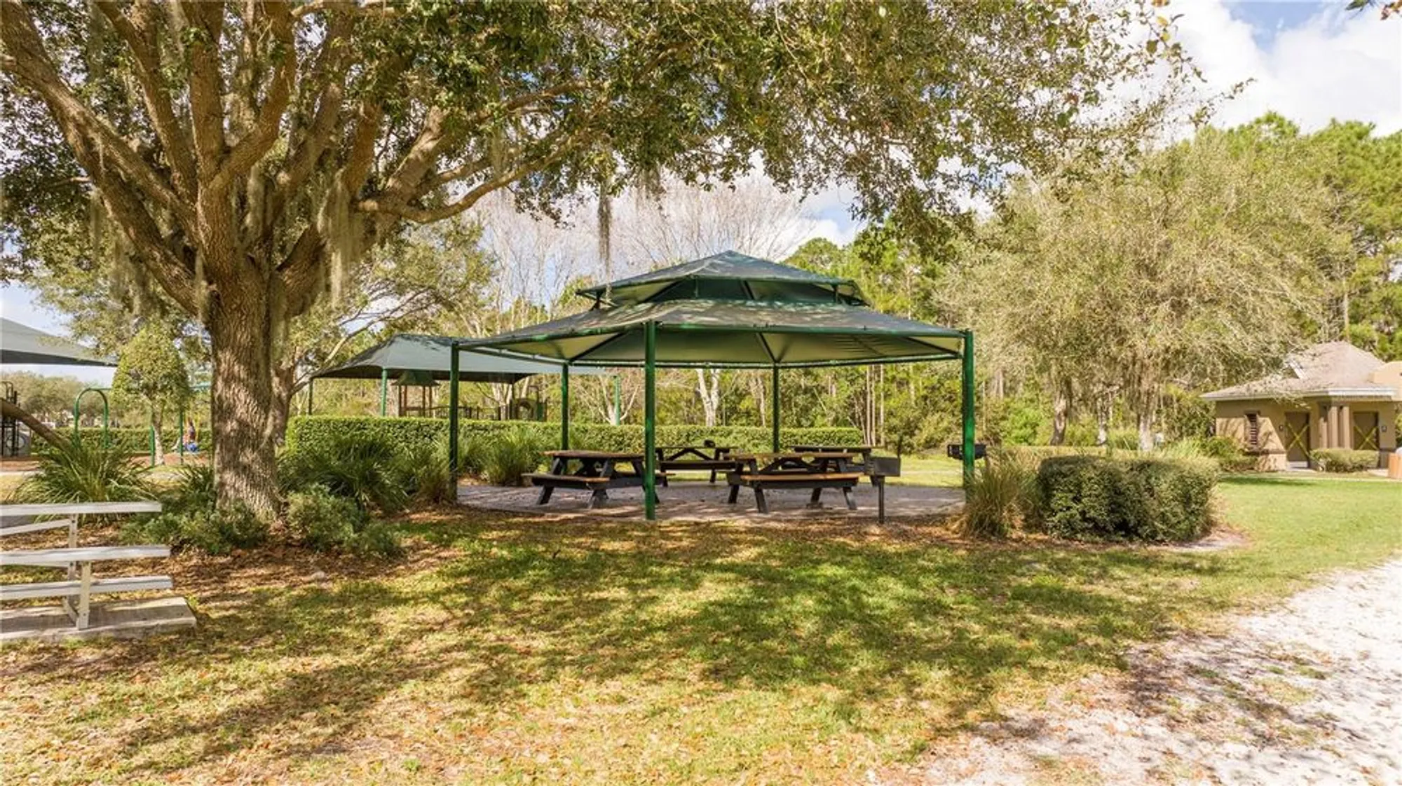 Property Slideshow image 59 of 68 | 3116 oxbow ct, Harmony, FL, 34773