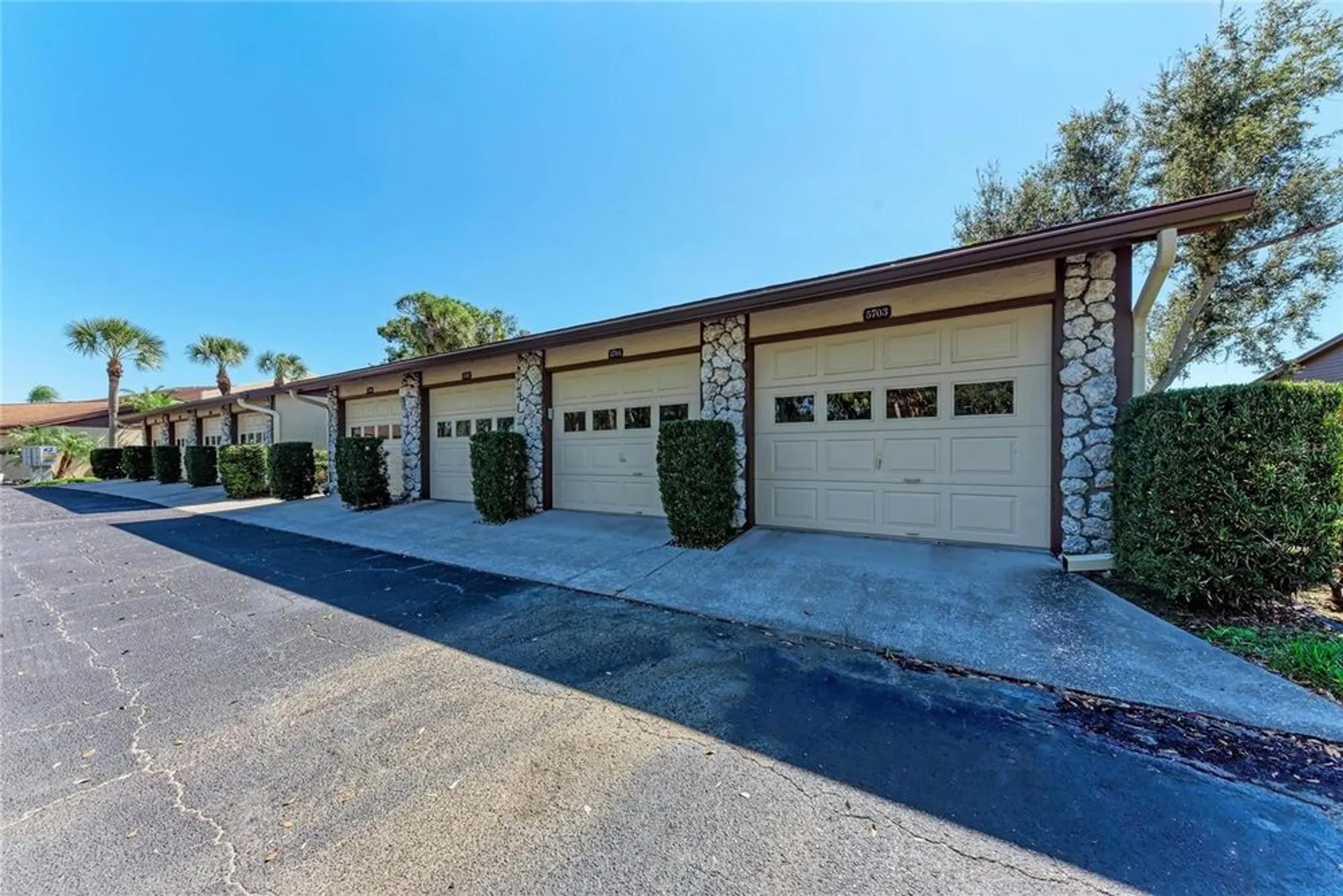 Property Slideshow image 6 of 55 | 5705 avista dr # 4104, Sarasota, FL, 34243