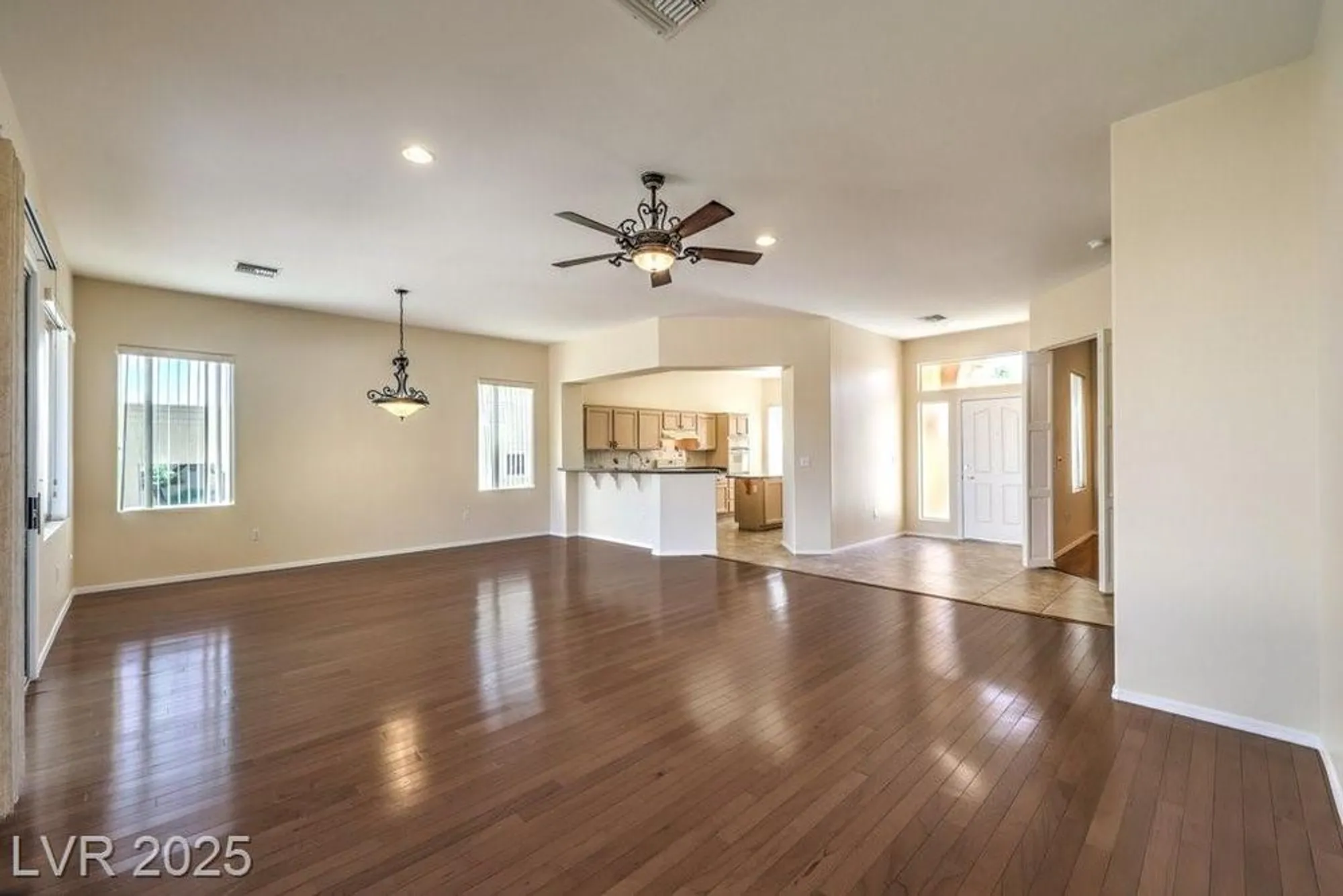 Property Slideshow image 7 of 39 | 11008 summers end ave, Las Vegas, NV, 89134