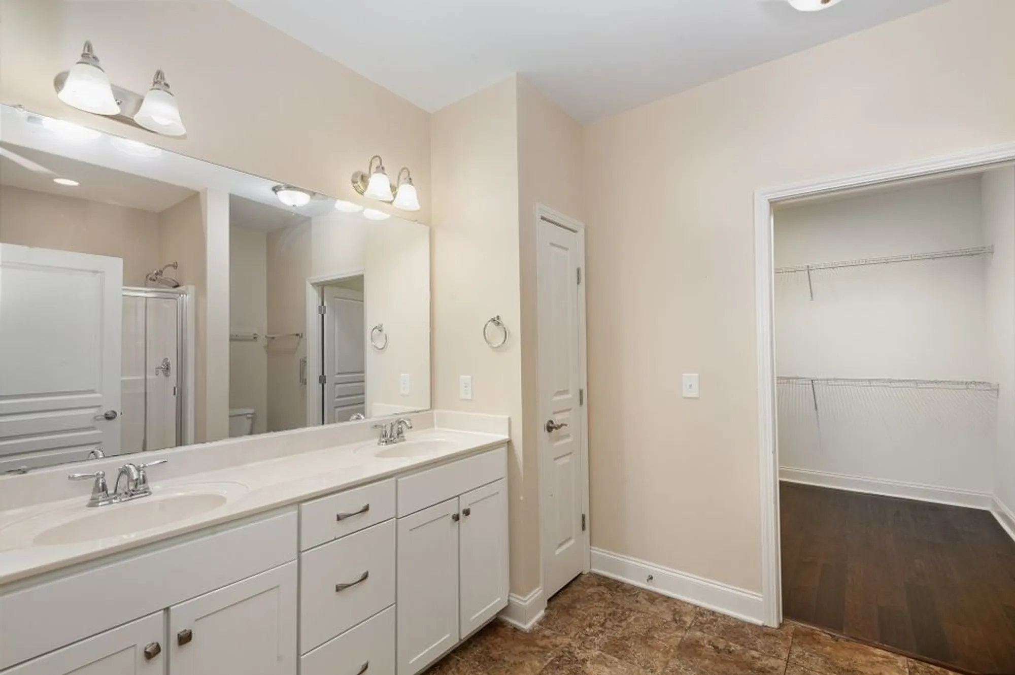 Property Slideshow image 15 of 37 | 445 stonegate dr, Lebanon, TN, 37090