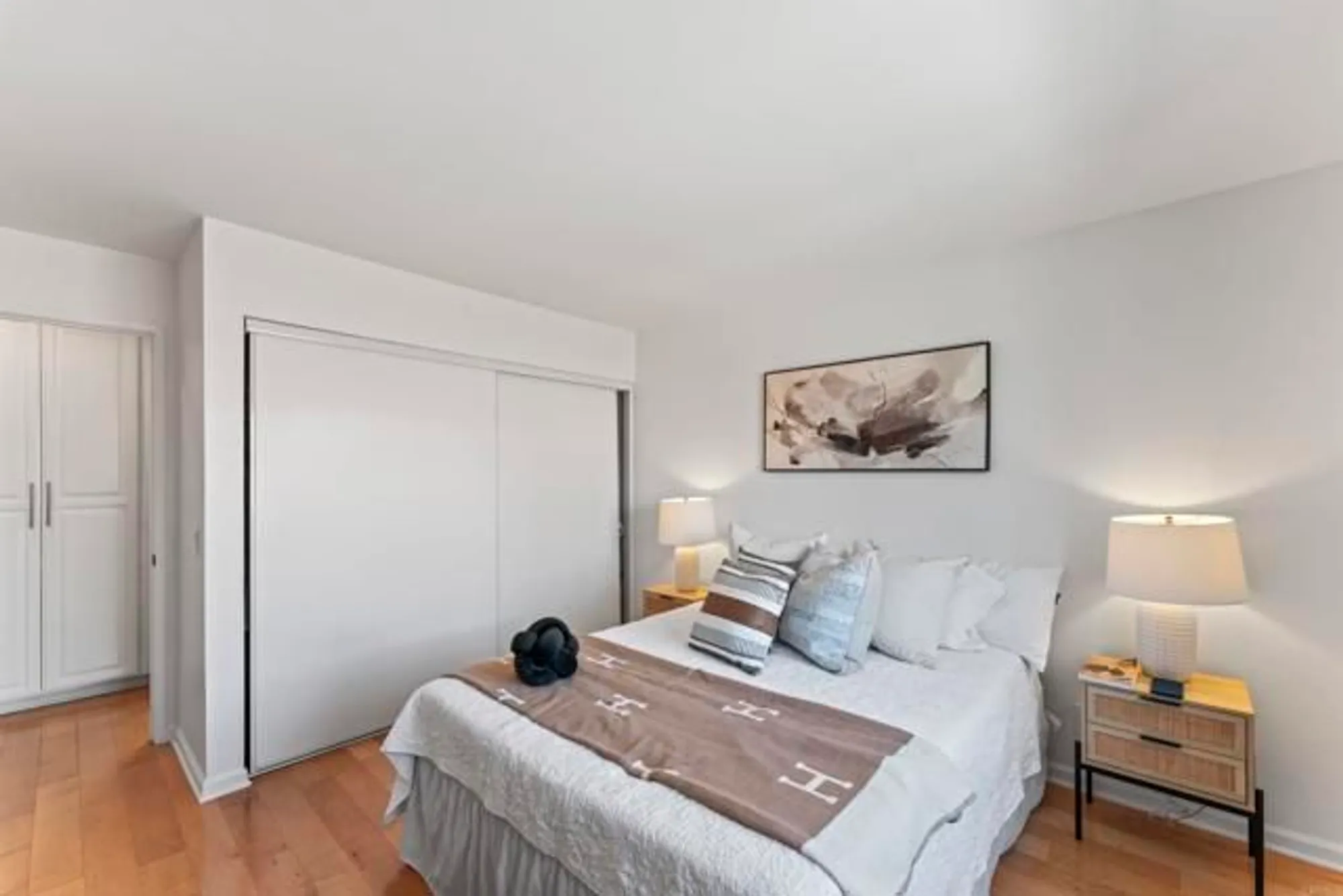 Property Slideshow image 5 of 14 | 6330 genesee ave unit 220, San Diego, CA, 92122