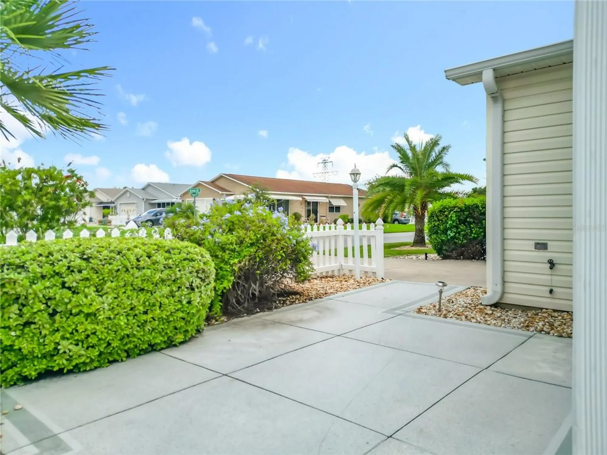 Property Slideshow image 6 of 37 | 1638 duran dr, The Villages, FL, 32162