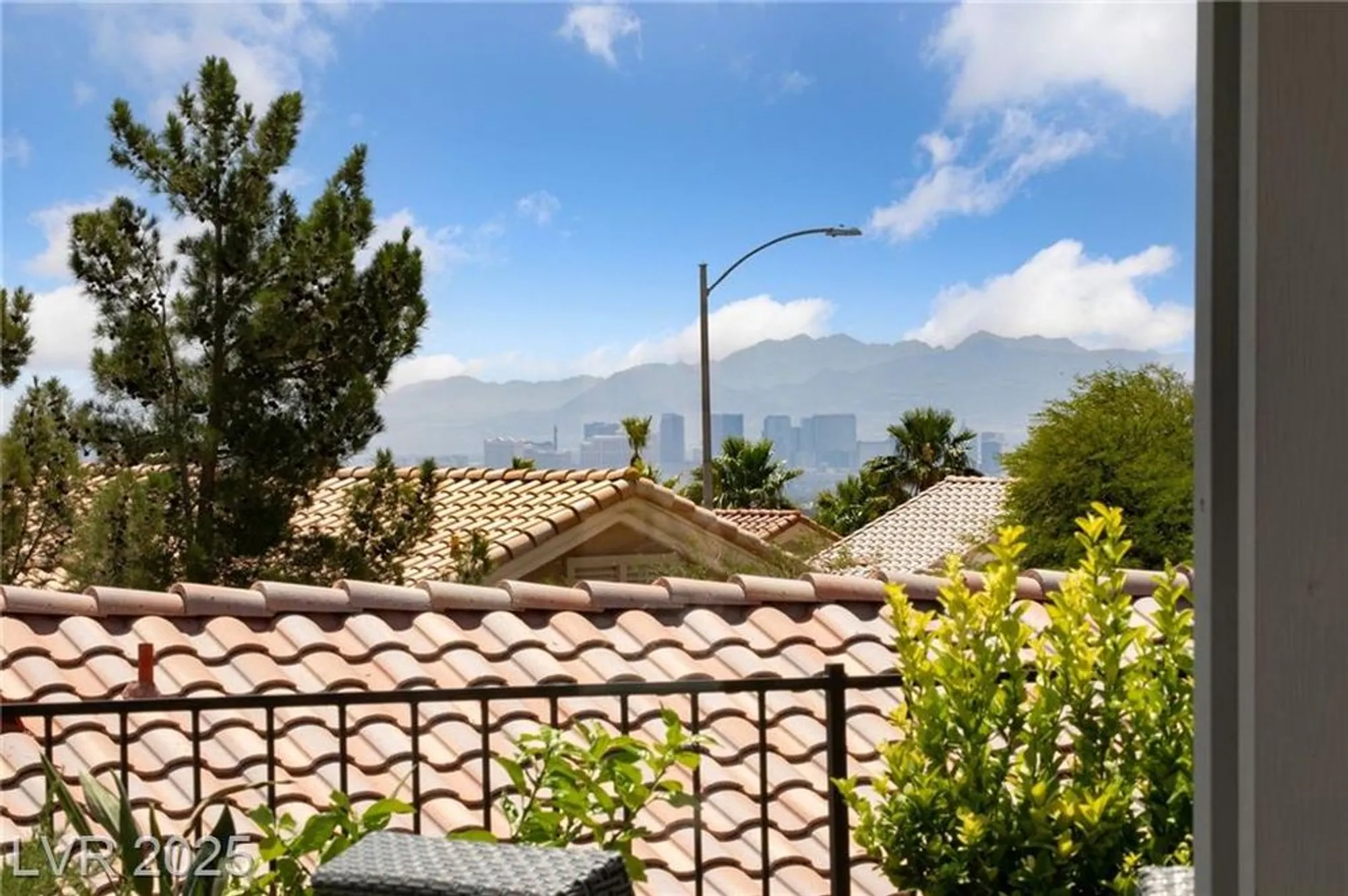 Property Slideshow image 58 of 69 | 2616 faiss dr, Las Vegas, NV, 89134