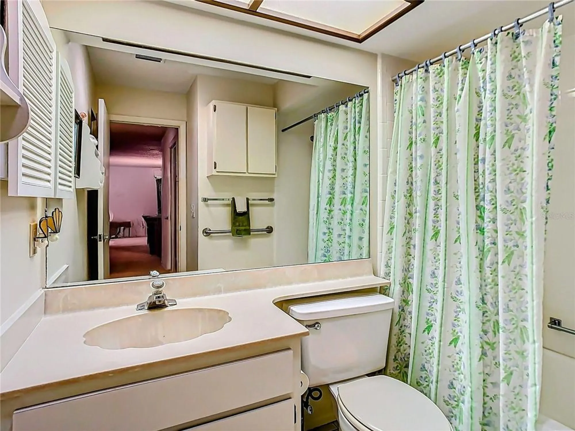 Property Slideshow image 13 of 31 | 4955 grist mill cir, New Port Richey, FL, 34655