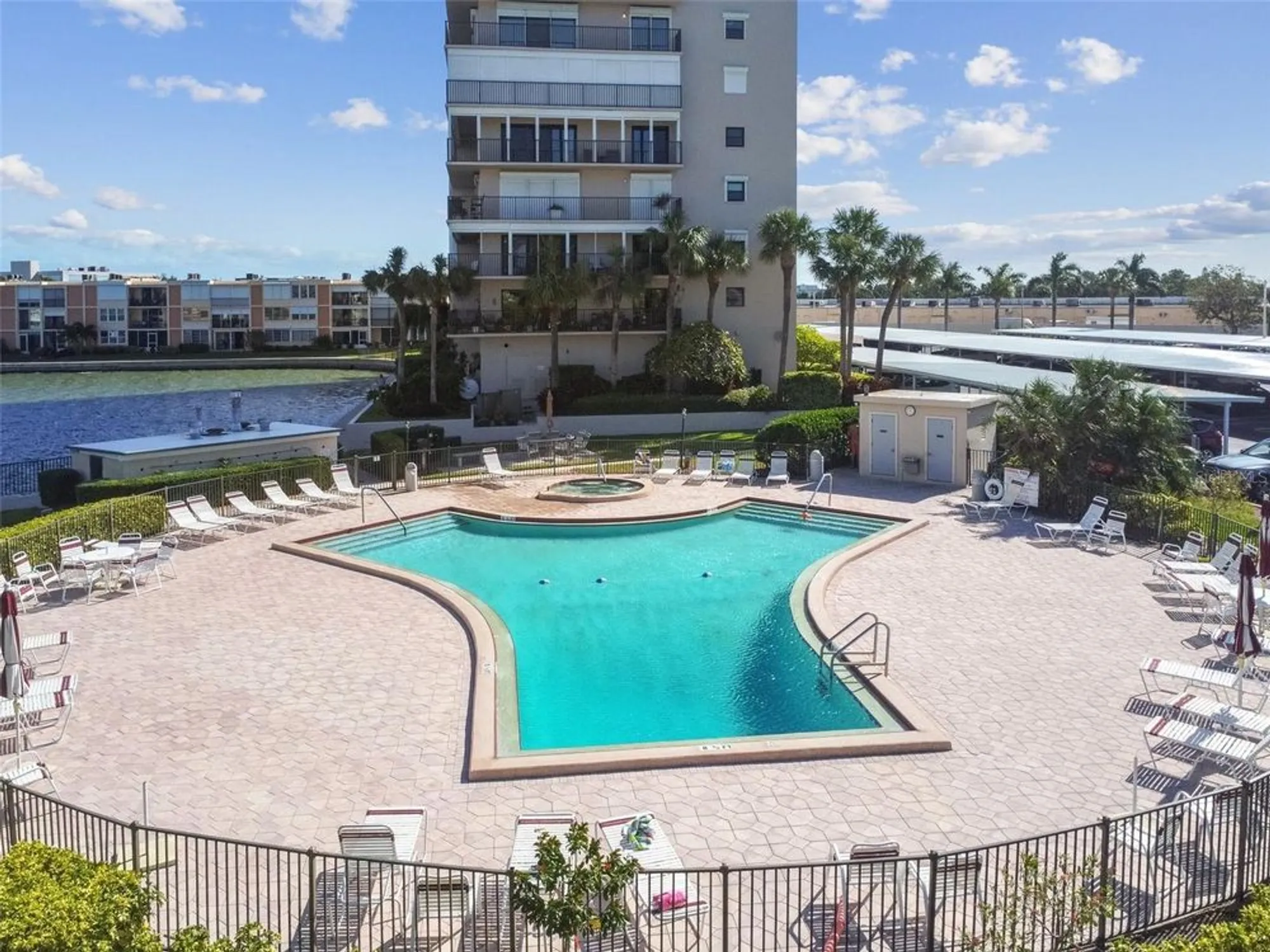 Property Slideshow image 42 of 93 | 7400 sun island dr 207, South Pasadena, FL, 33707