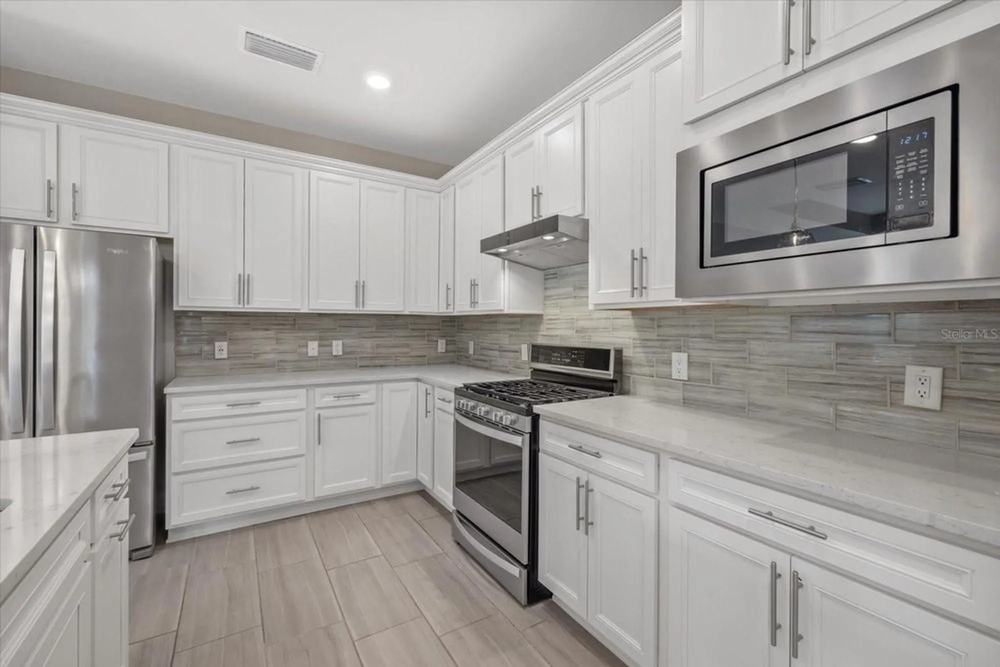 Property Slideshow image 23 of 43 | 6835 chester trl, Bradenton, FL, 34202