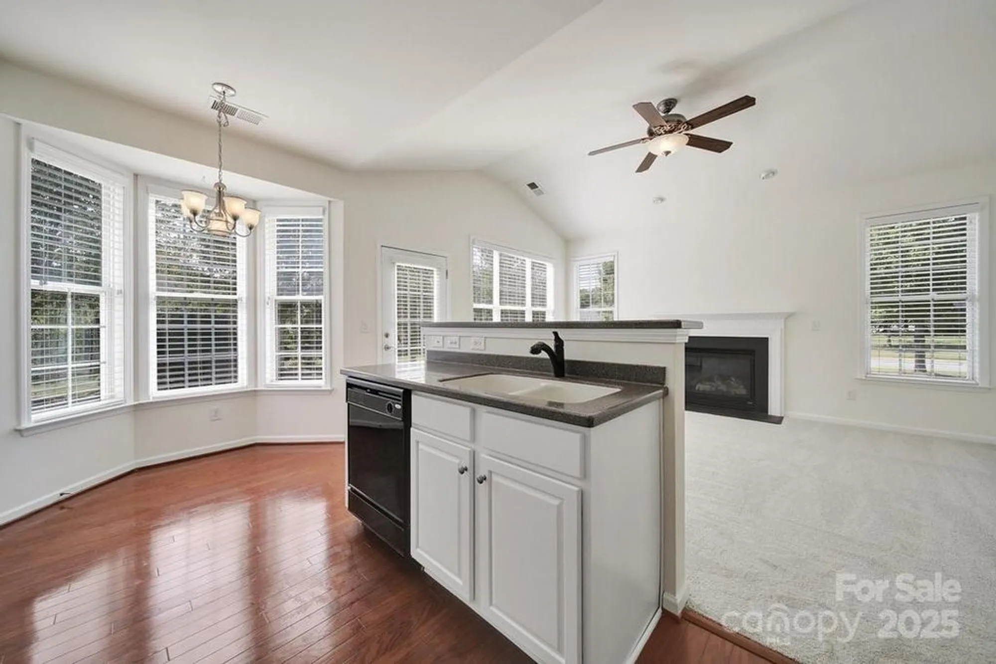 Property Slideshow image 13 of 40 | 328 garnet ct, Fort Mill, SC, 29708