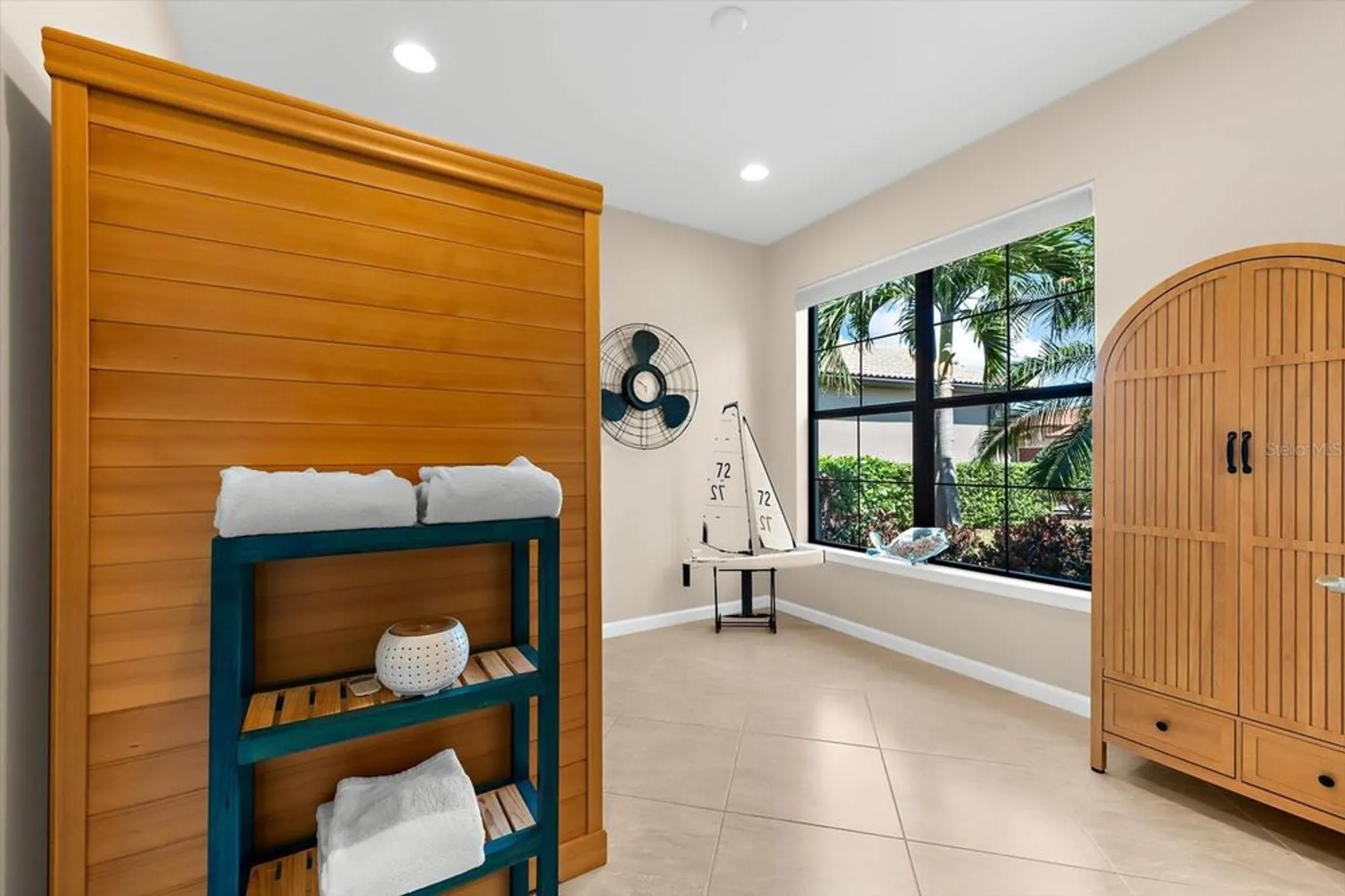 Property Slideshow image 8 of 94 | 6912 gosport cv, Bradenton, FL, 34202