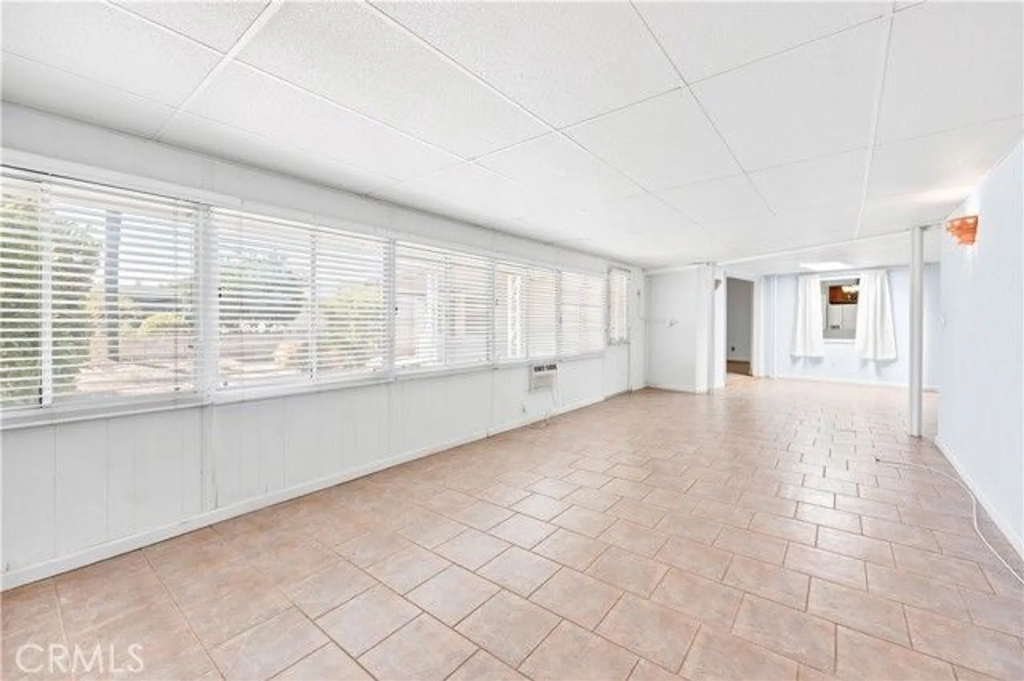 Property Slideshow image 19 of 34 | 2953 manzanita way, Hemet, CA, 92545