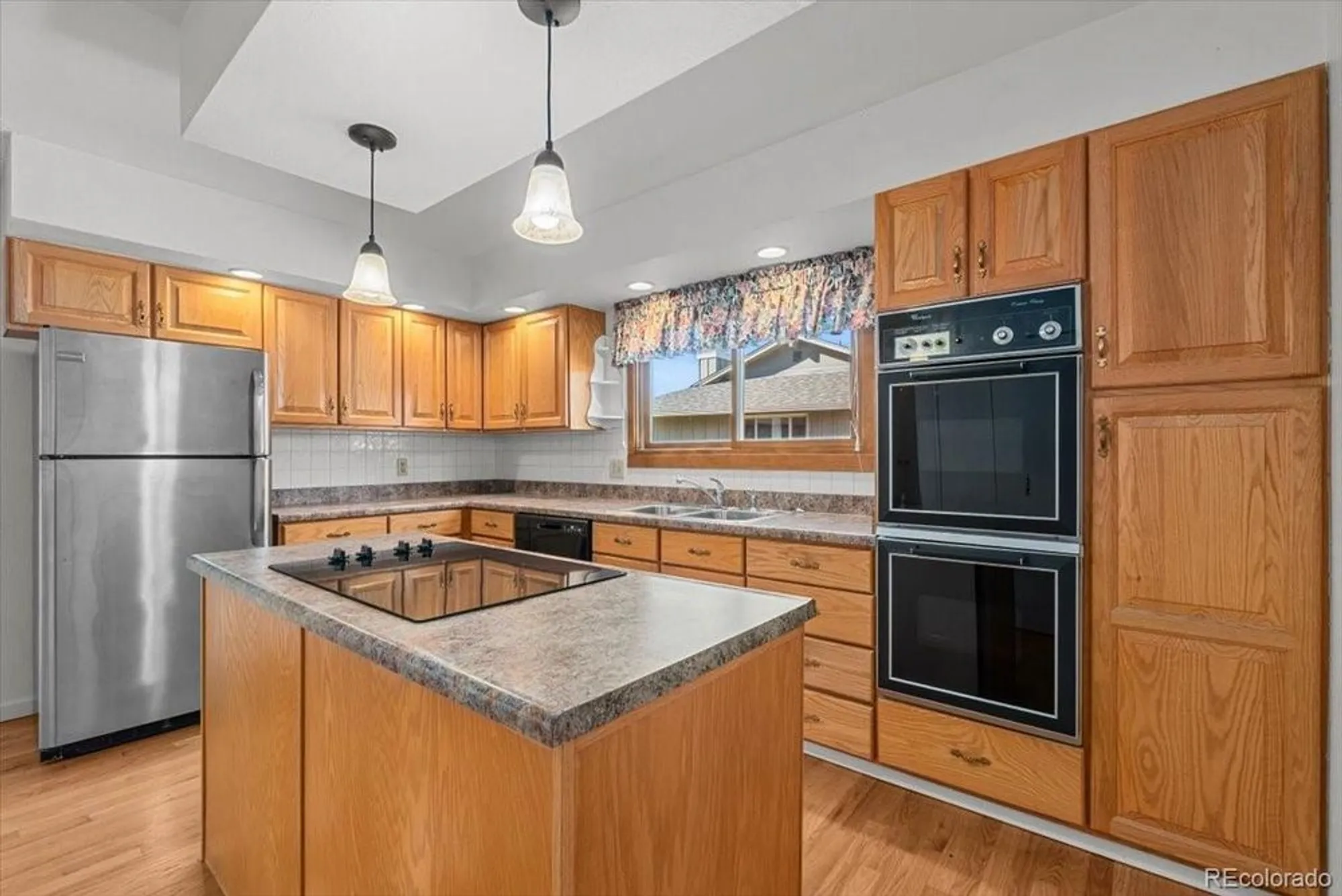 Property Slideshow image 14 of 30 | 51 douglas dr, Broomfield, CO, 80020