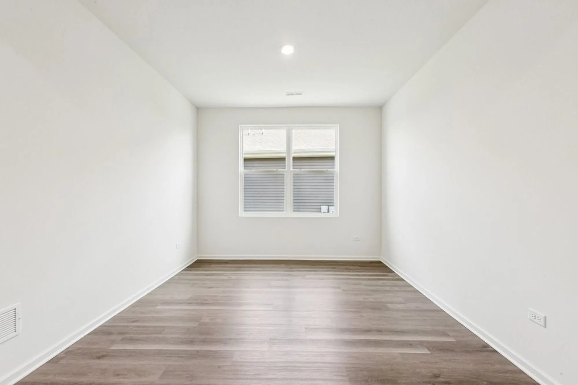 Property Slideshow image 11 of 39 | 2631 harnish dr, Algonquin, IL, 60102