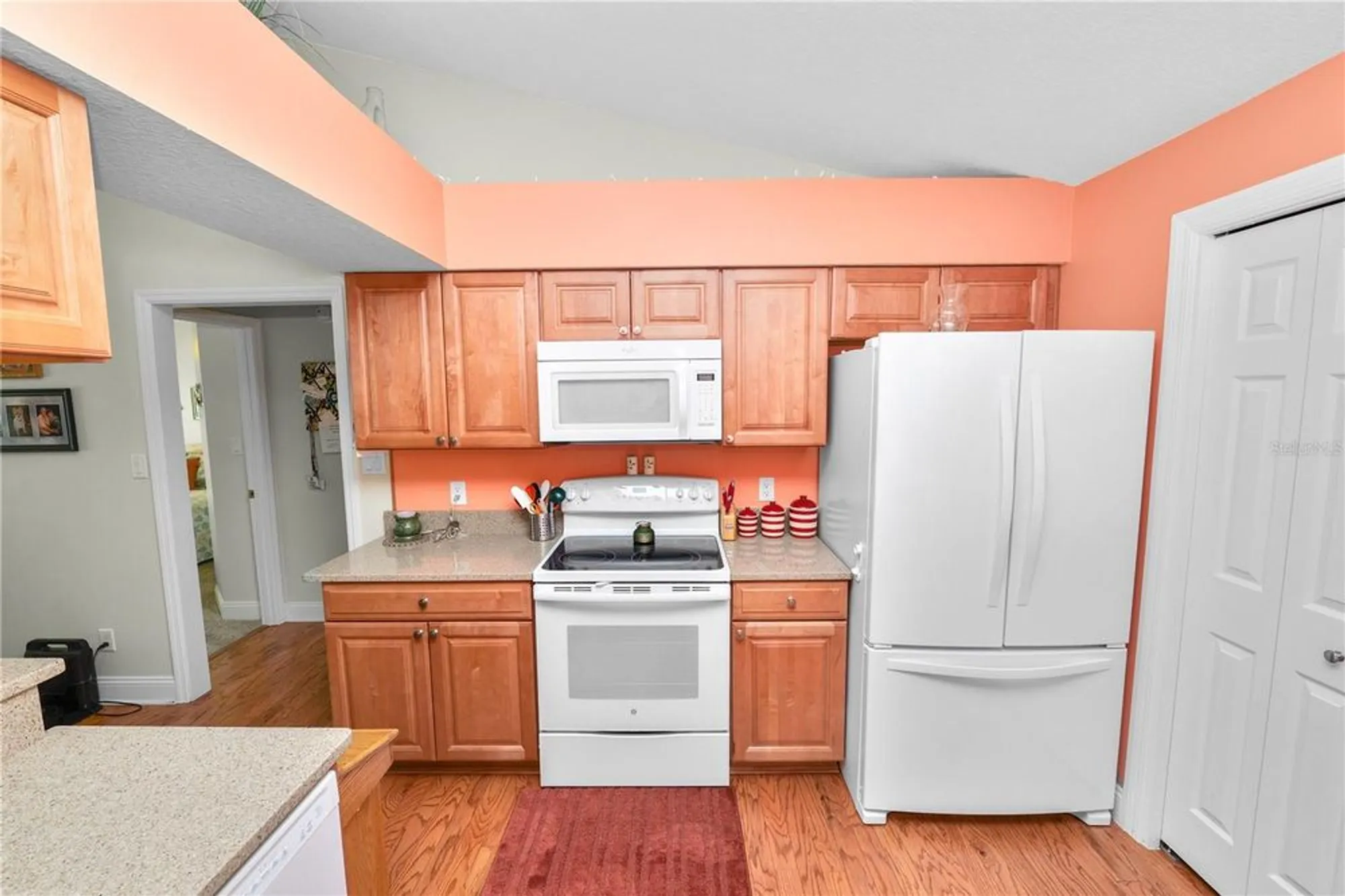 Property Slideshow image 19 of 91 | 549 clubhill dr, Haines City, FL, 33844