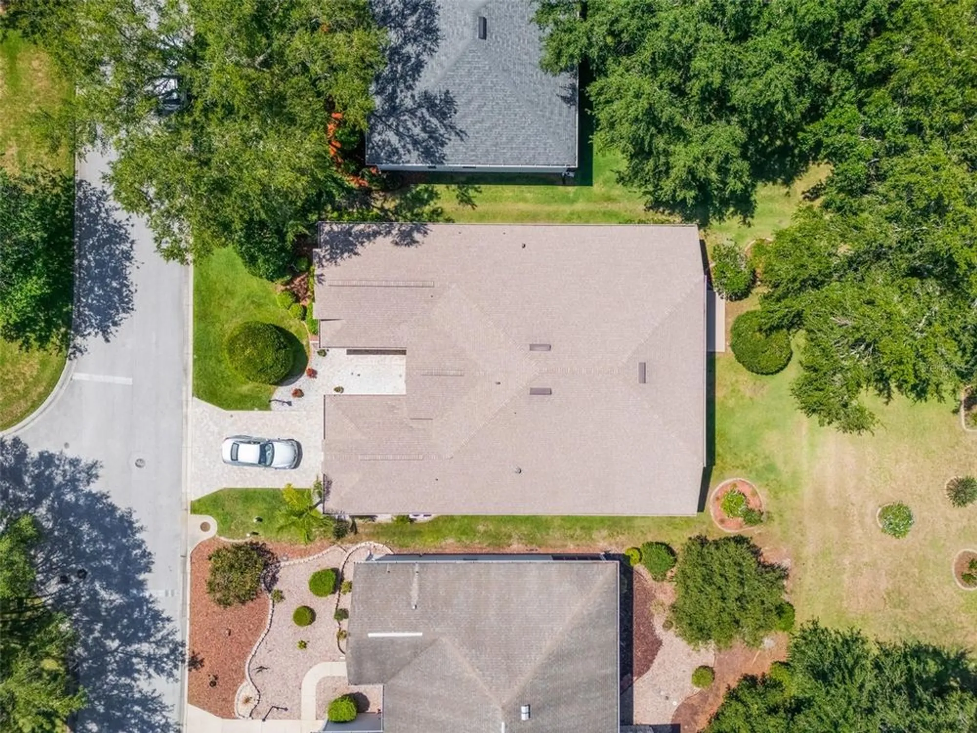 Property Slideshow image 29 of 36 | 25243 river crest dr, Leesburg, FL, 34748