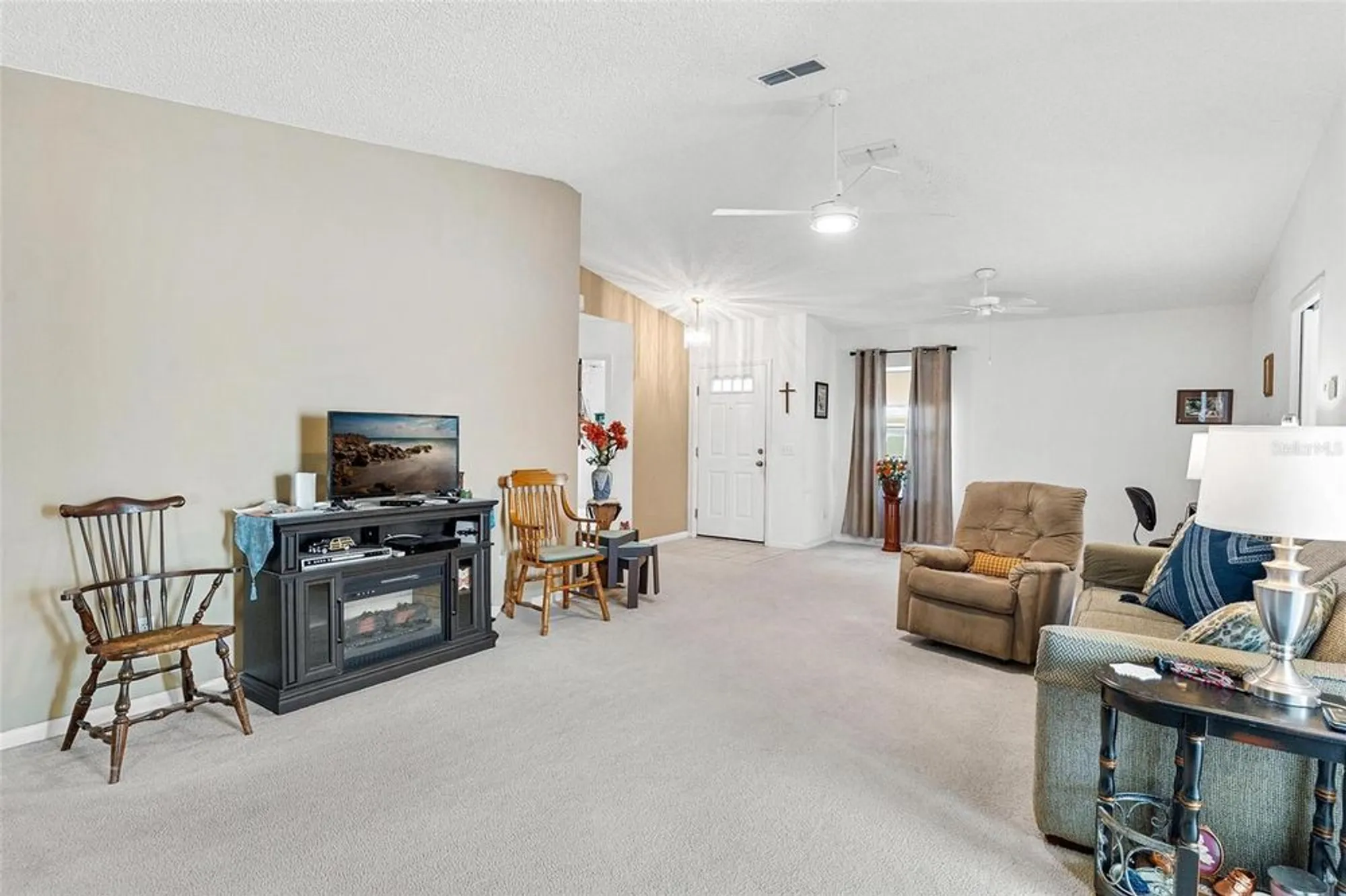 Property Slideshow image 12 of 41 | 32819 timberwood dr, Leesburg, FL, 34748