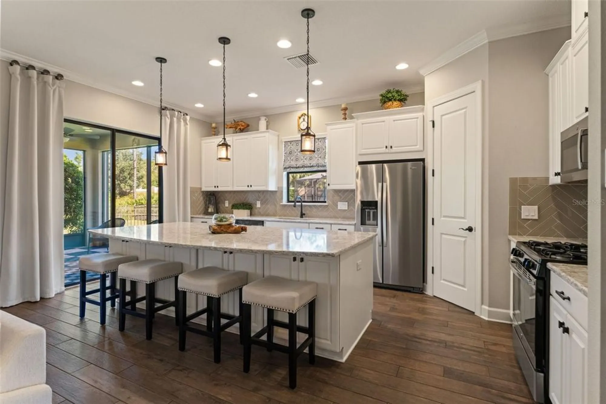 Property Slideshow image 28 of 76 | 11295 juglans dr, Odessa, FL, 33556