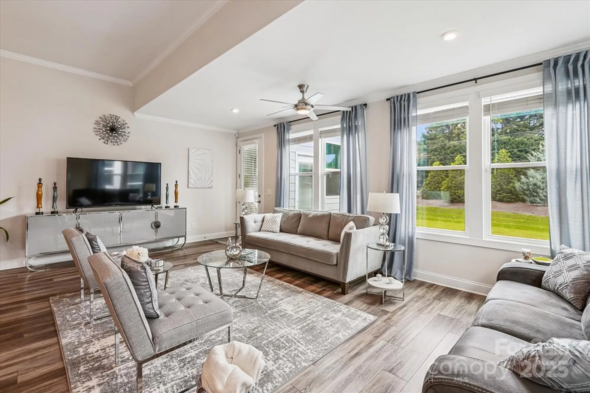 Property Slideshow image 18 of 36 | 10400 superb ln, Charlotte, NC, 28215