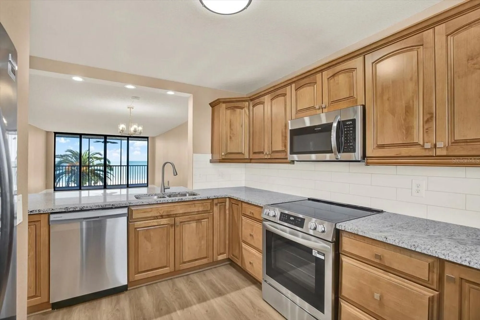 Property Slideshow image 9 of 35 | 18304 gulf blvd 311, Redington Shores, FL, 33708