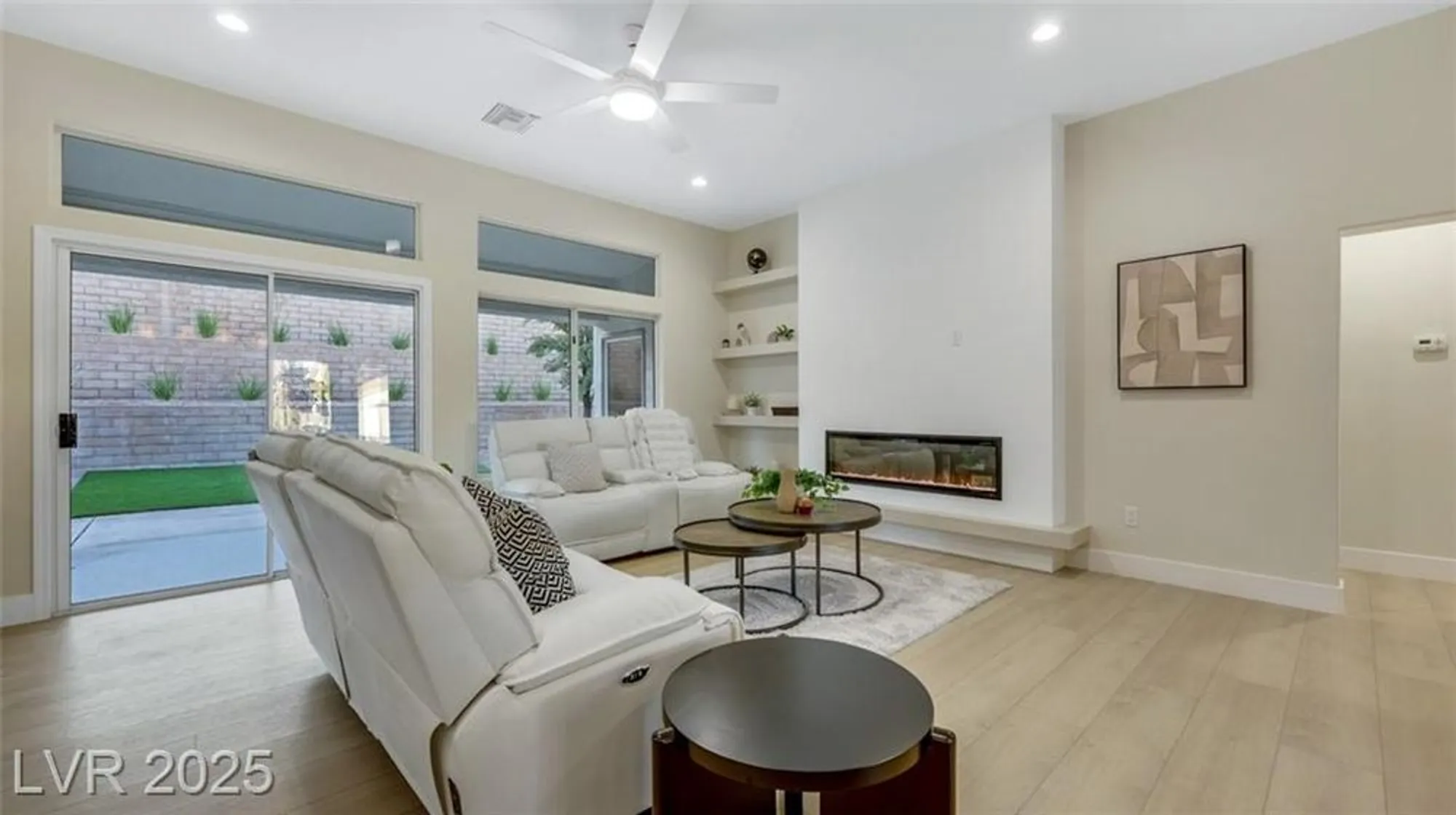 Property Slideshow image 9 of 39 | 3025 bonnie rock dr, Las Vegas, NV, 89134