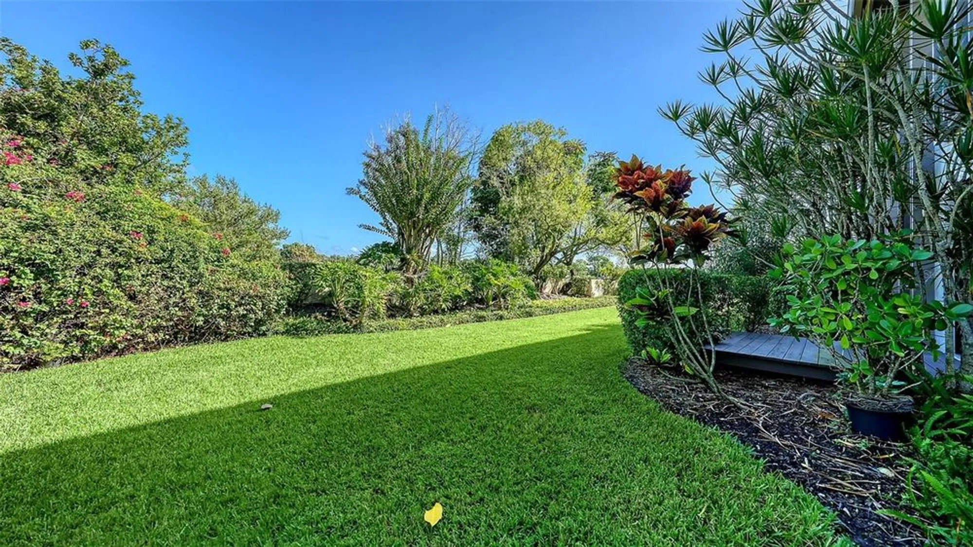 Property Slideshow image 34 of 72 | 1603 starling dr # 101, Sarasota, FL, 34231