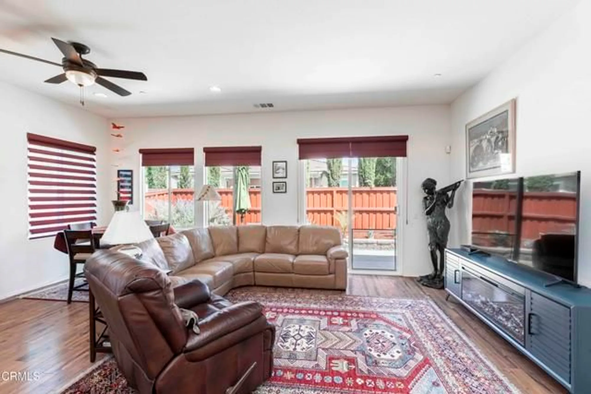 Property Slideshow image 10 of 43 | 10022 besancon way, Bakersfield, CA, 93306