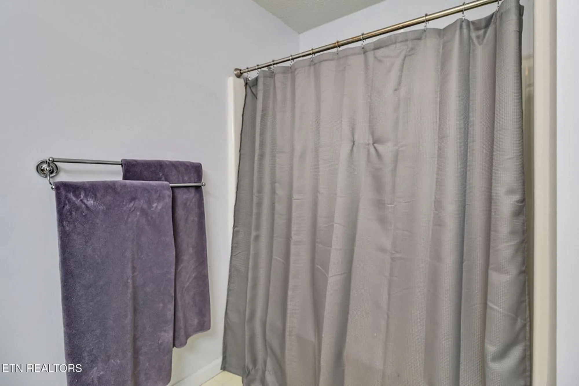 Property Slideshow image 27 of 34 | 101 ashdown ln, Crossville, TN, 38558