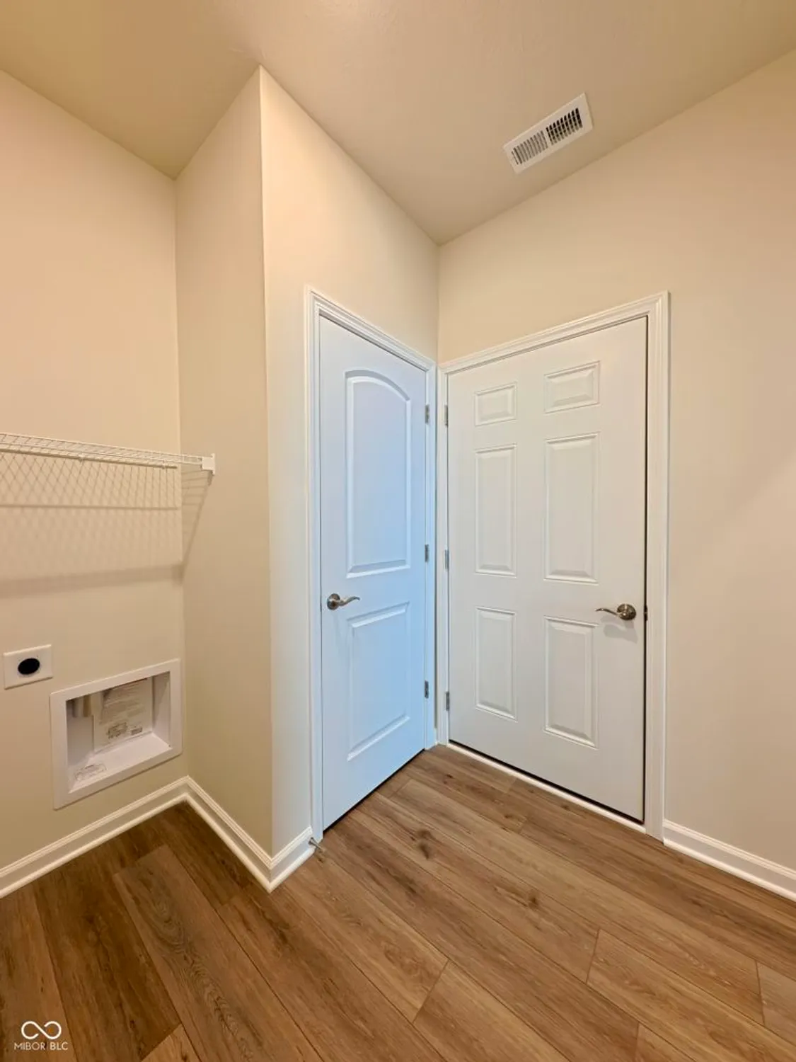 Property Slideshow image 45 of 61 | 811 daisy st, Greenwood, IN, 46143