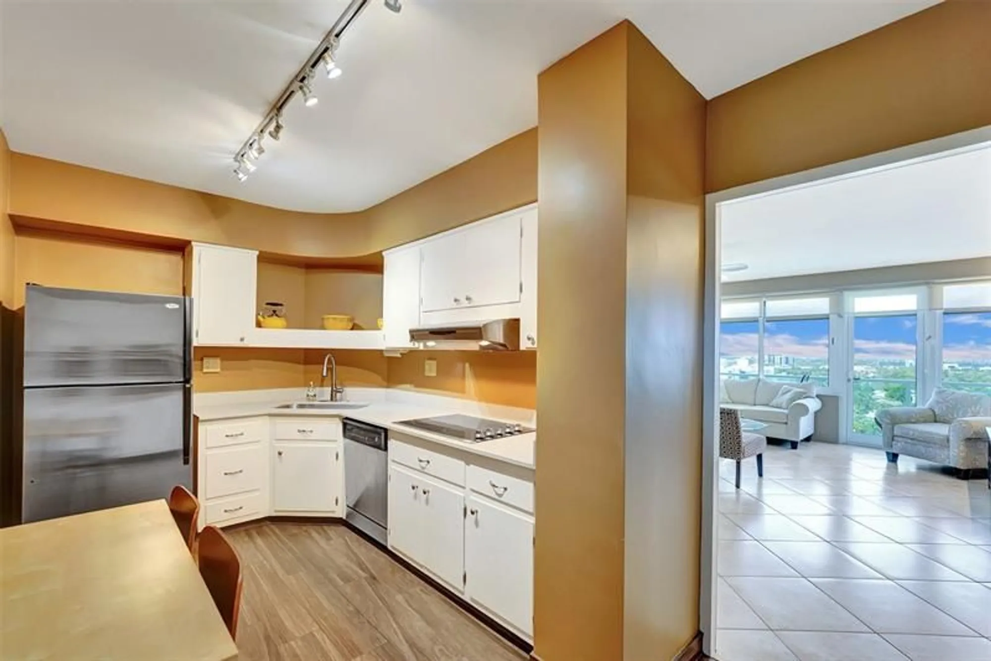 Property Slideshow image 17 of 47 | 3233 ne 34th st 1517, Fort Lauderdale, FL, 33308