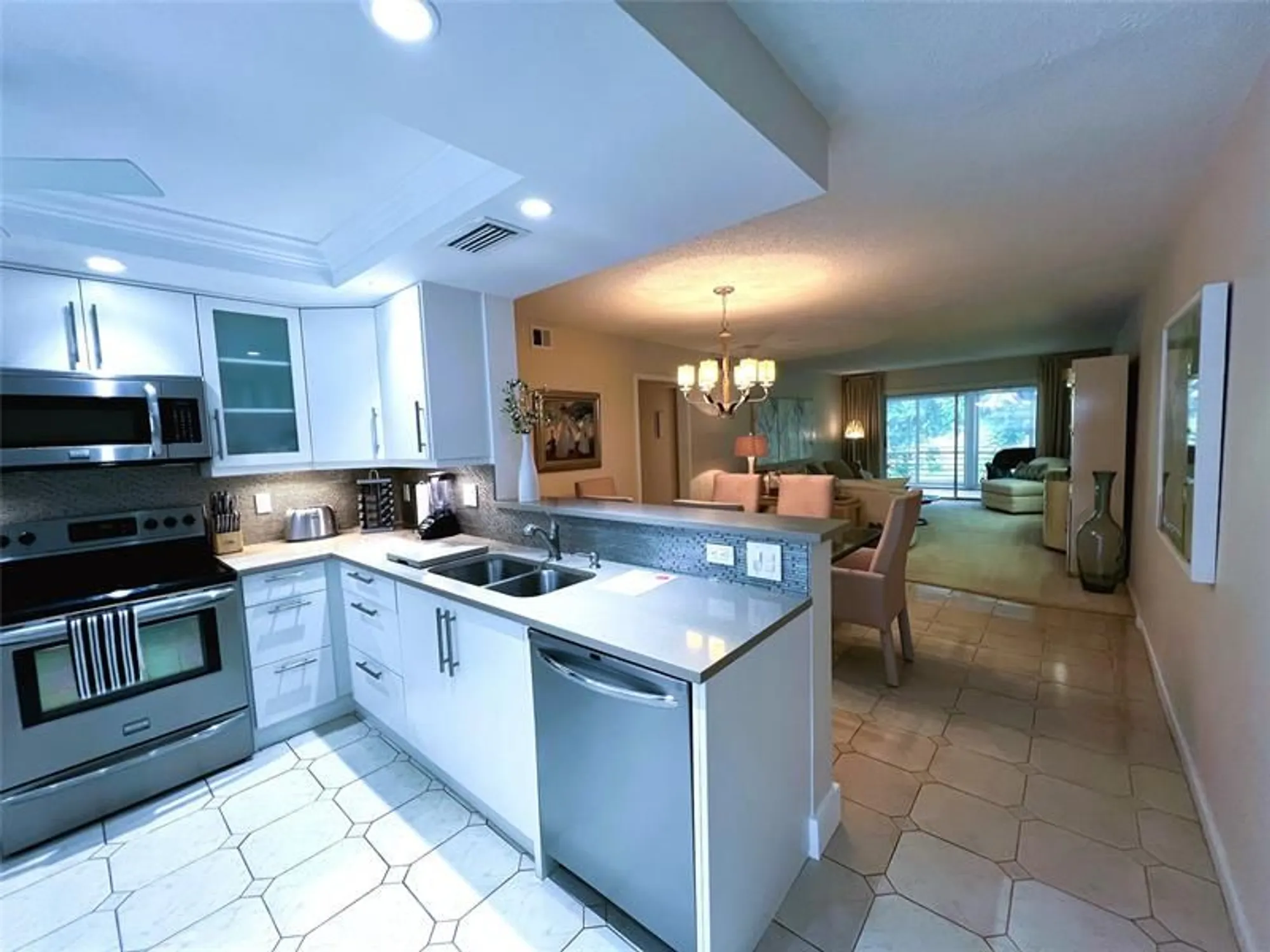 Property Slideshow image 21 of 40 | 3202 portofino pt l2, Coconut Creek, FL, 33066