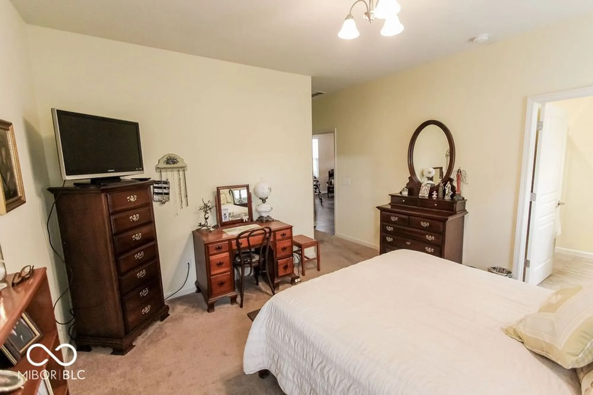 Property Slideshow image 28 of 54 | 12790 arista ln, Fishers, IN, 46037