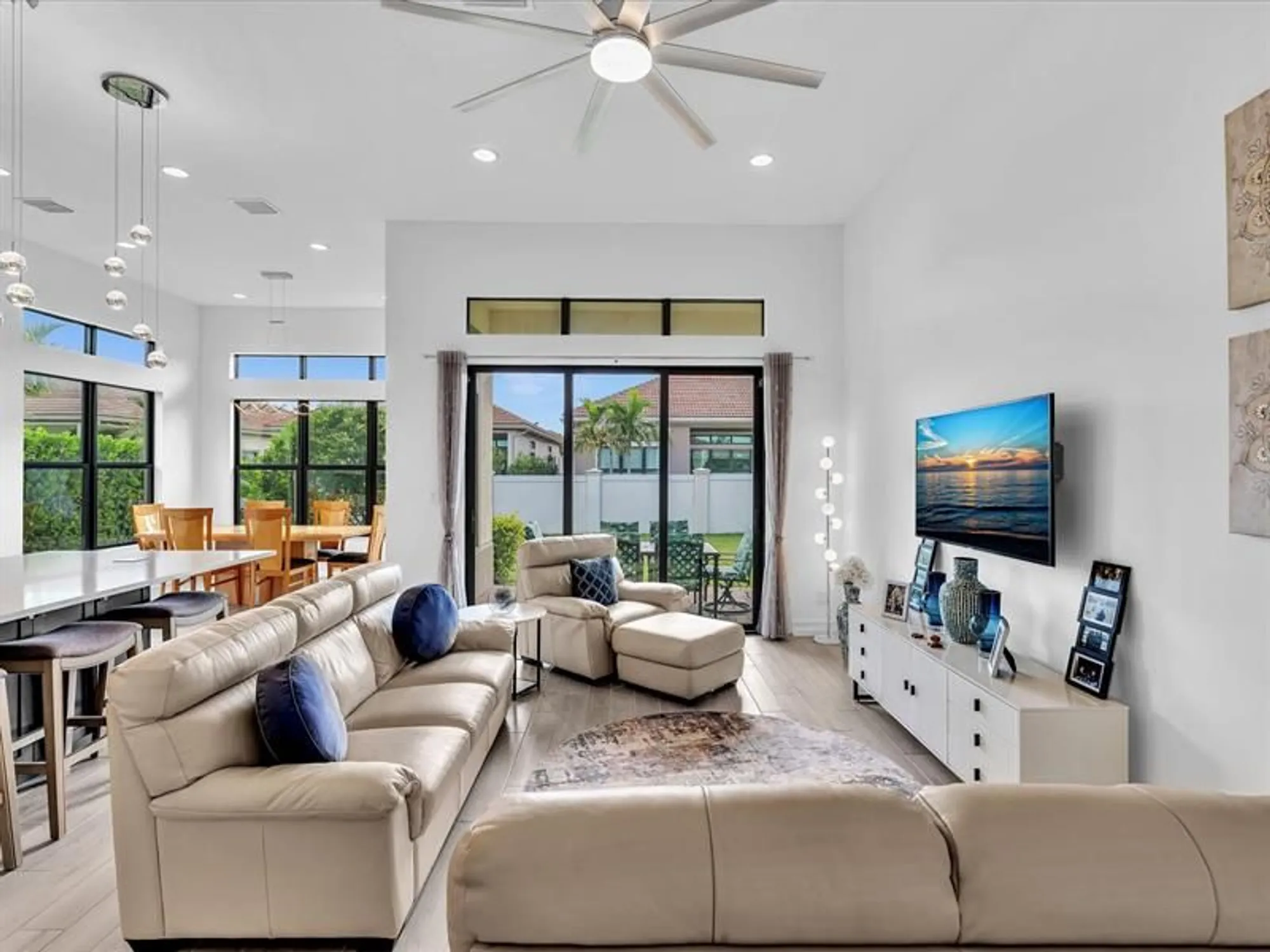 Property Slideshow image 7 of 98 | 8928 bastille cir e, Parkland, FL, 33076