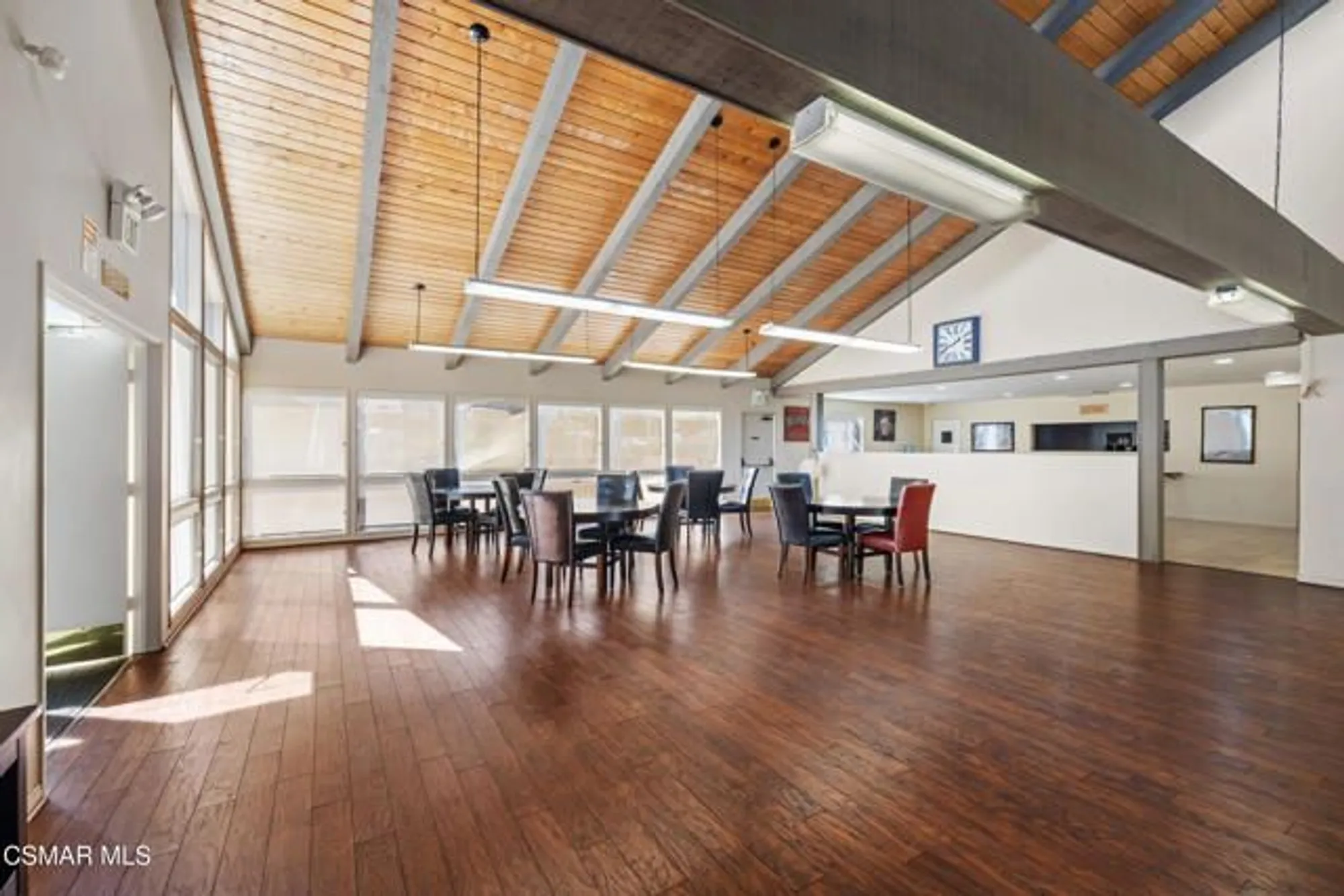 Property Slideshow image 52 of 62 | 224 oakleaf dr 105, Thousand Oaks, CA, 91360