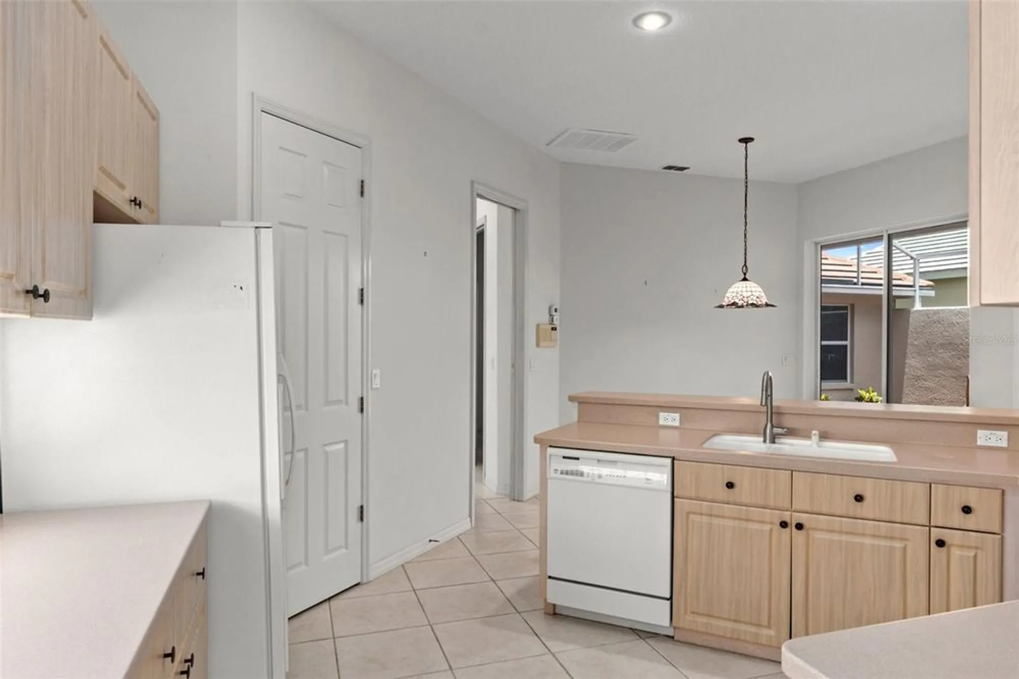 Property Slideshow image 17 of 71 | 9149 penelope dr, Weeki Wachee, FL, 34613