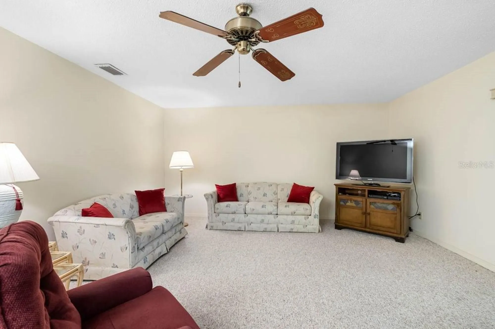 Property Slideshow image 9 of 50 | 2109 harleston pl # 2109, Sun City Center, FL, 33573