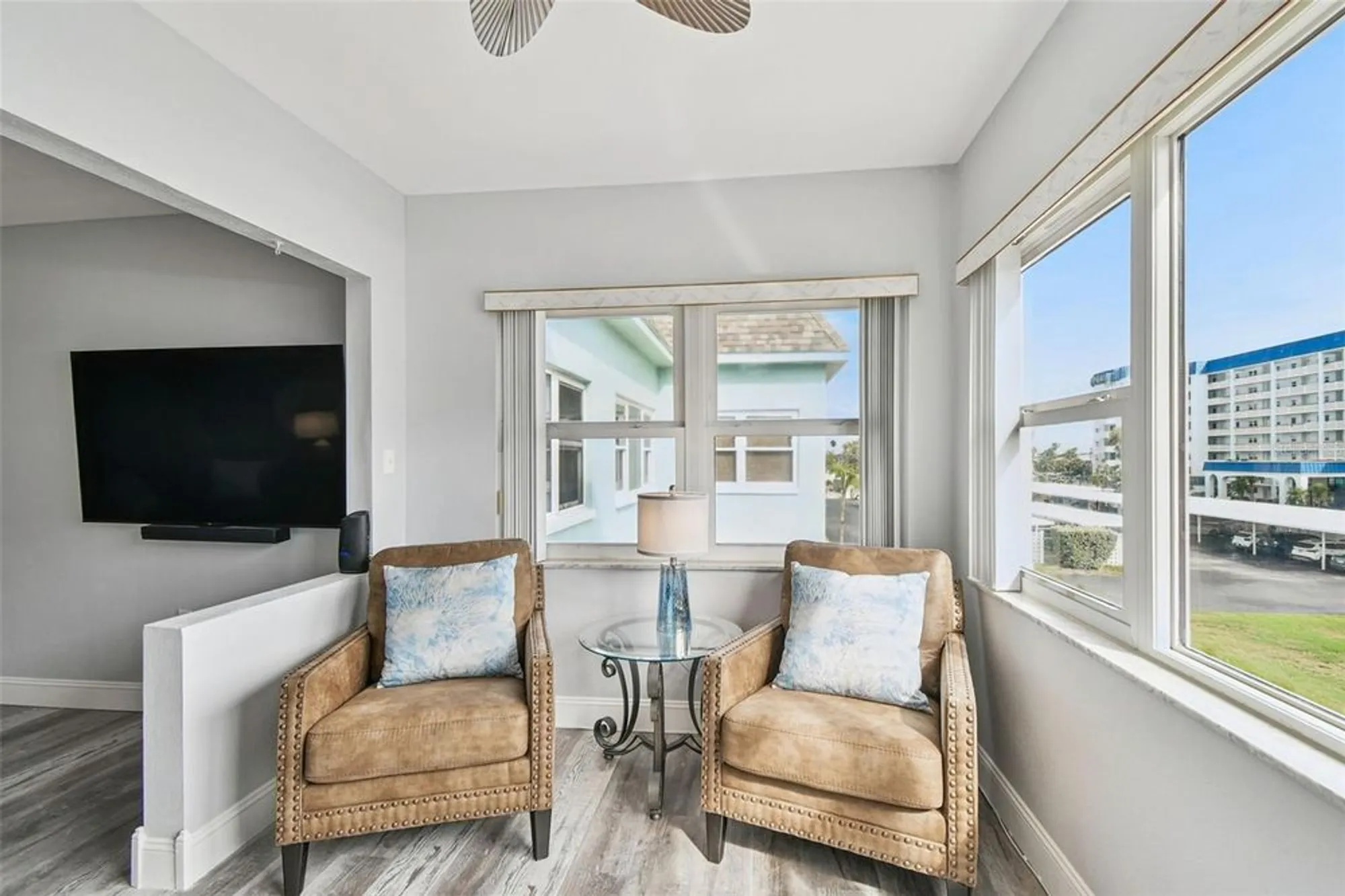 Property Slideshow image 18 of 59 | 8 glencoe pl 307, Dunedin, FL, 34698