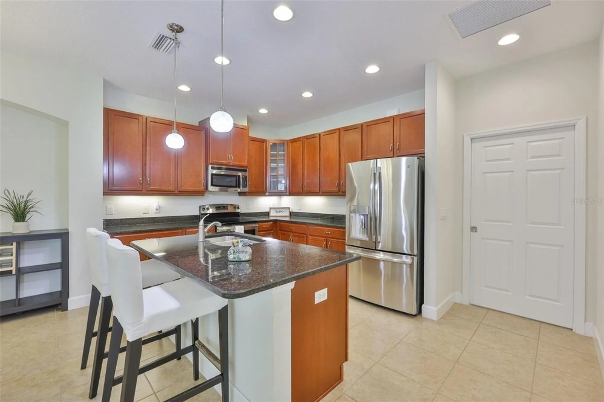 Property Slideshow image 4 of 24 | 668 chipper dr, Sun City Center, FL, 33573